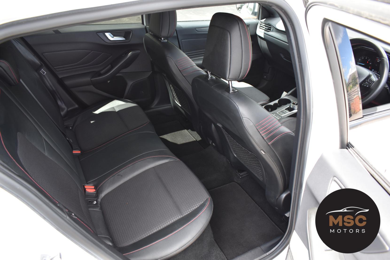 Ford Focus view 36