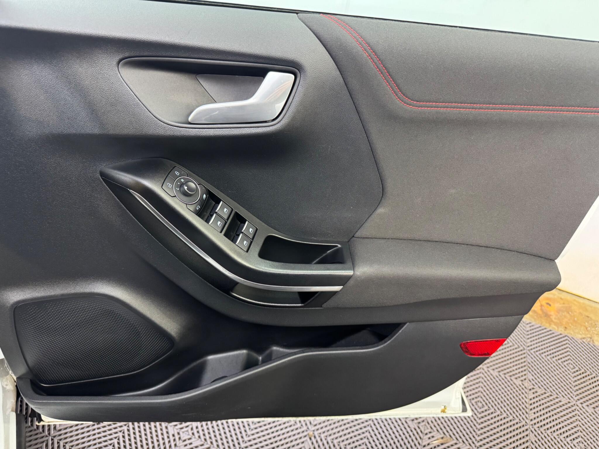 Ford Puma view 36