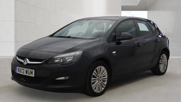 Vauxhall Astra view 4