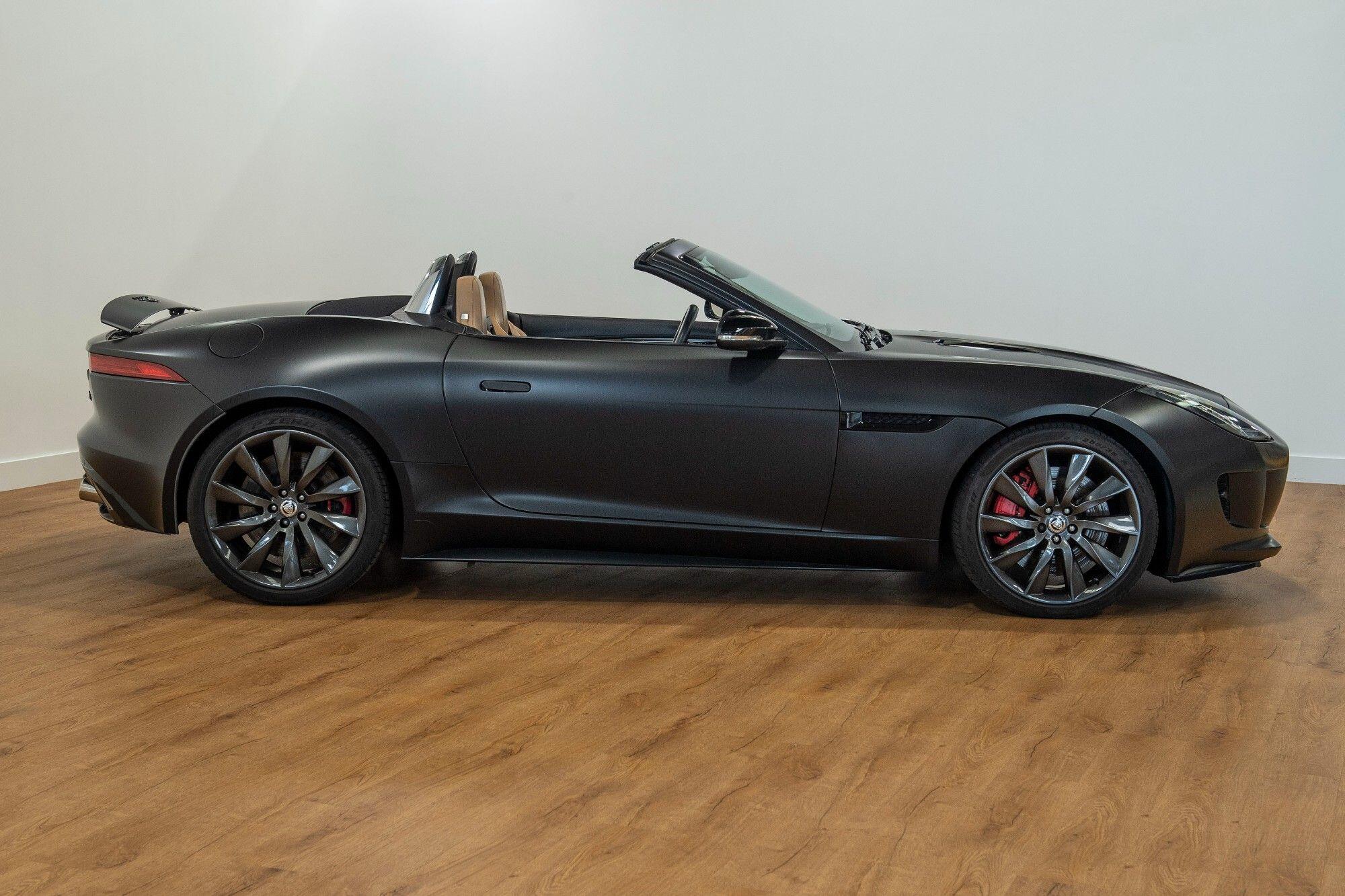 Jaguar F-Type view 5