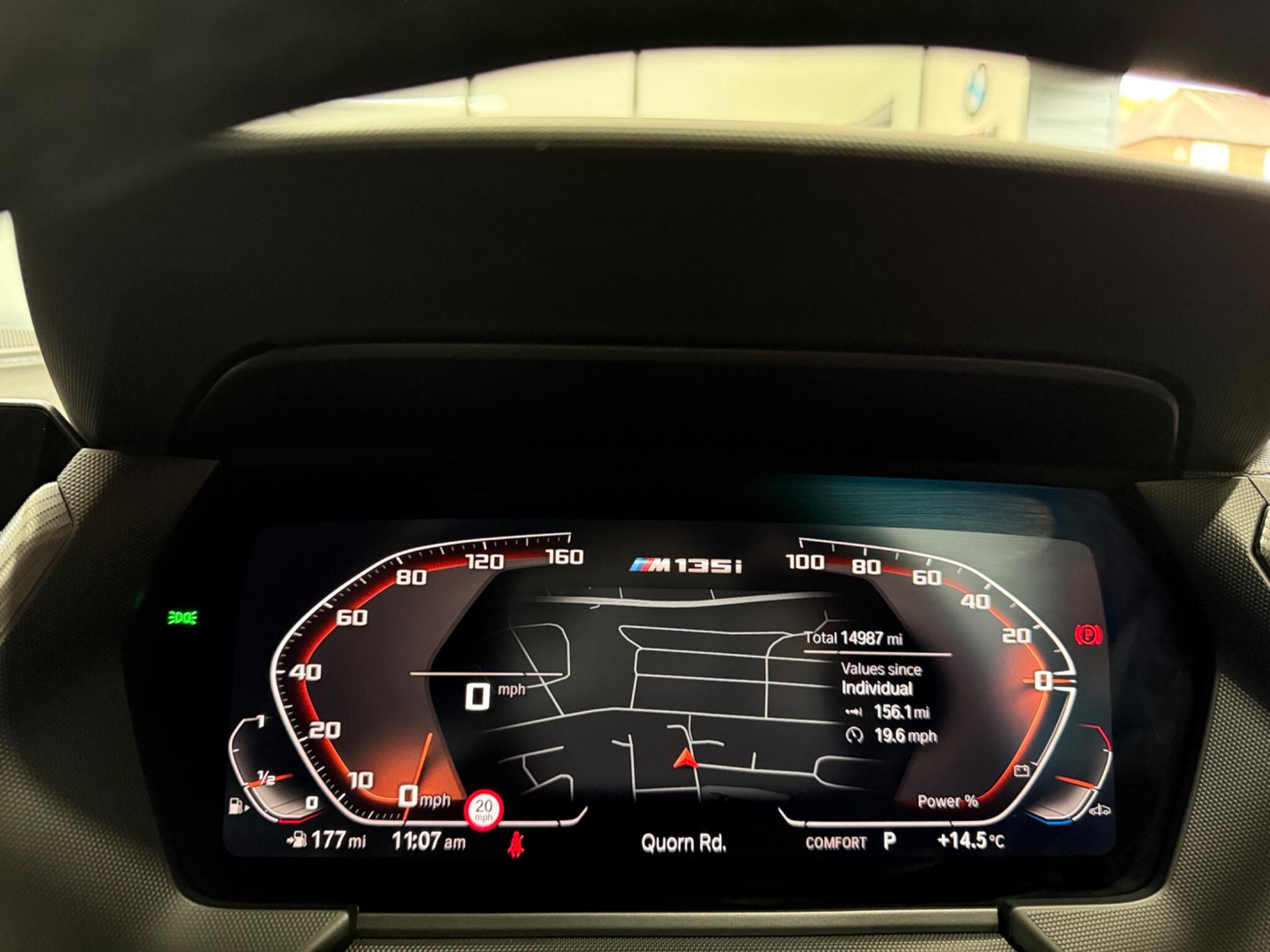 BMW 1 Series view 24