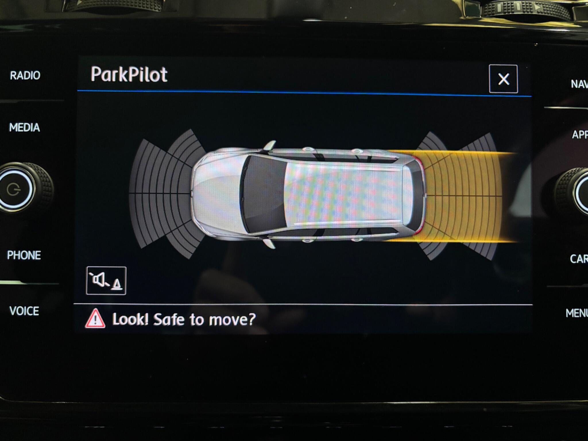 Volkswagen Golf view 18