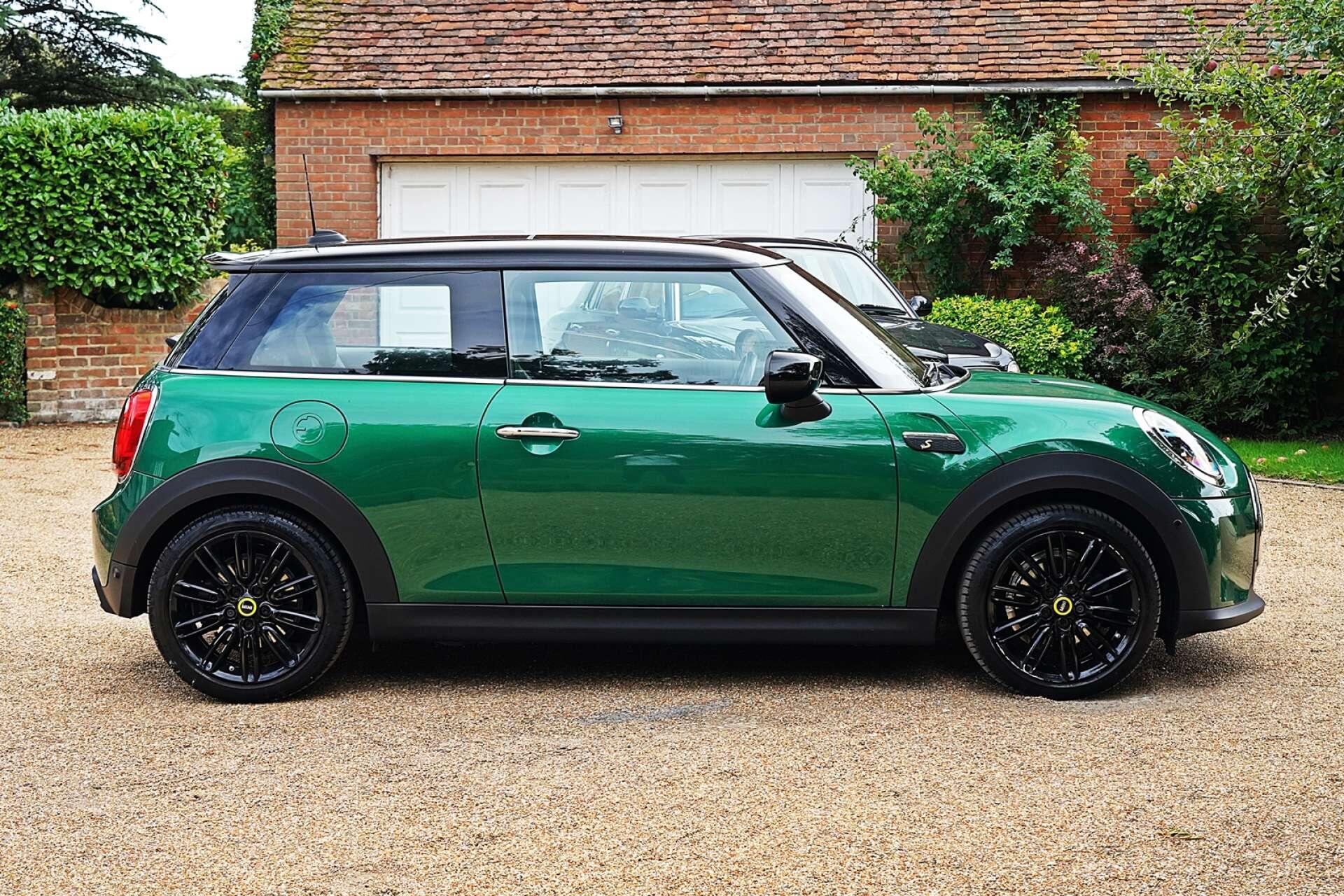 Mini Hatch view 7
