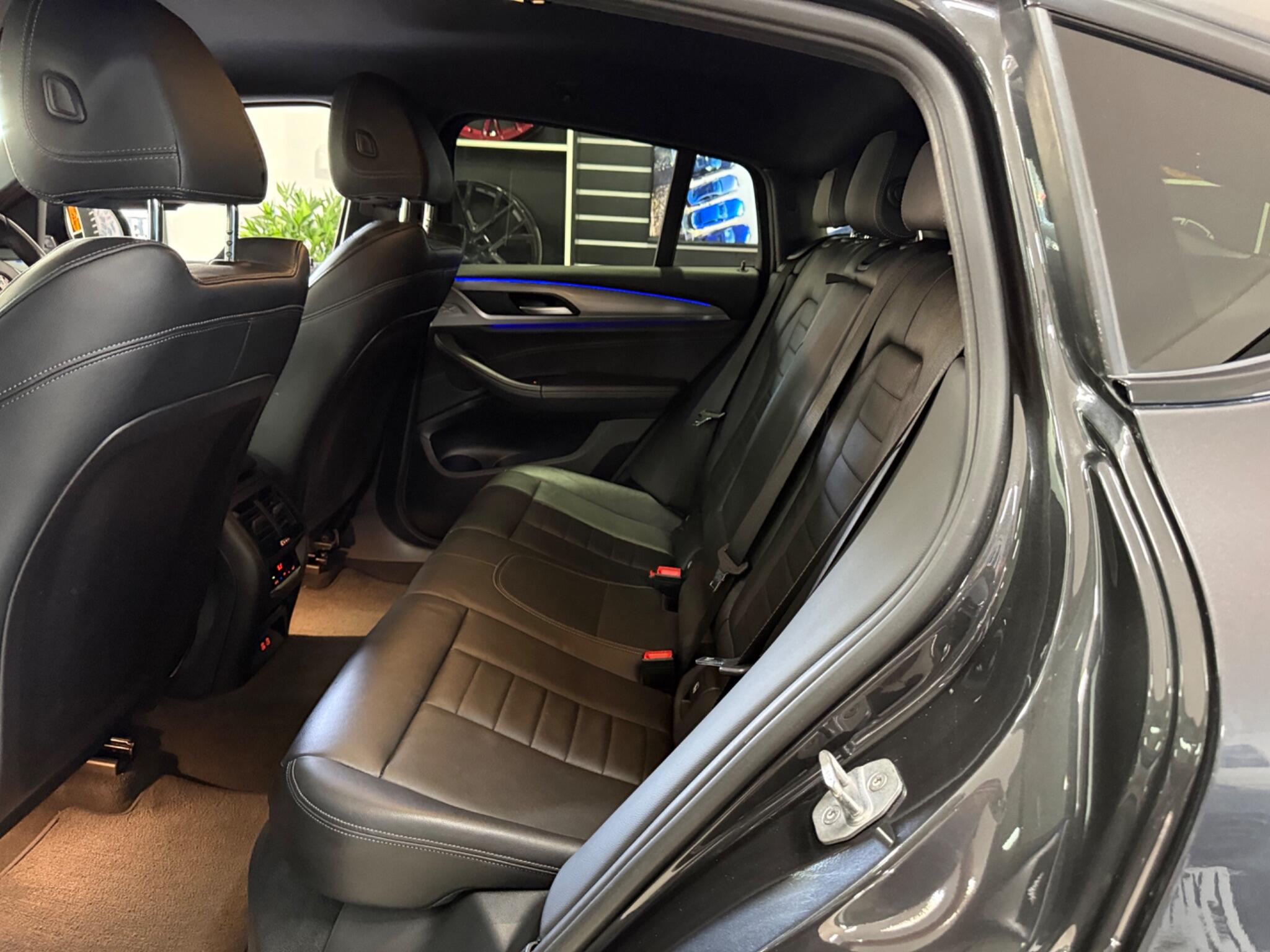 BMW X4 view 38