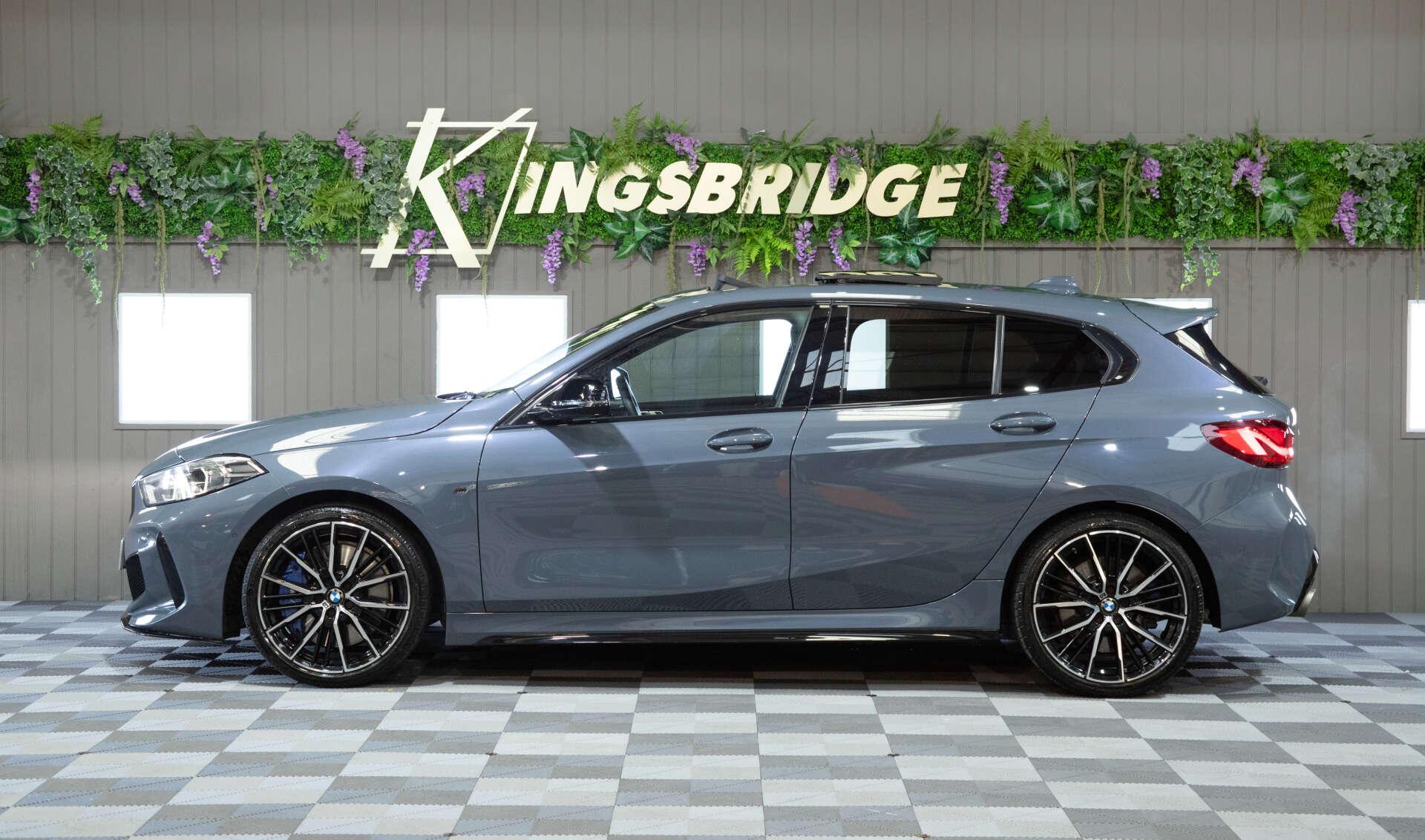 BMW 1 Series view 11