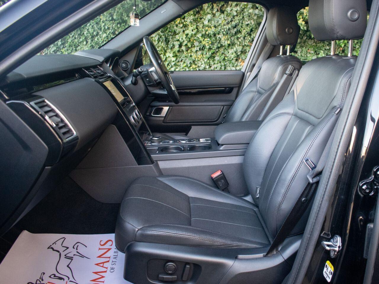 Land Rover Discovery view 5