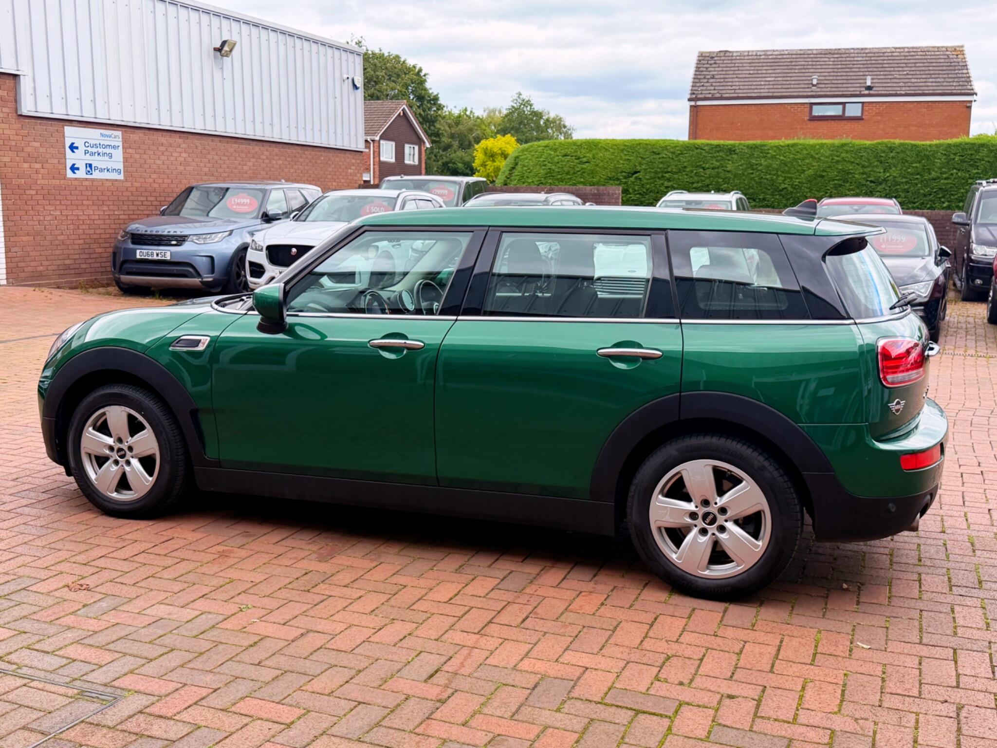 Mini Clubman view 29