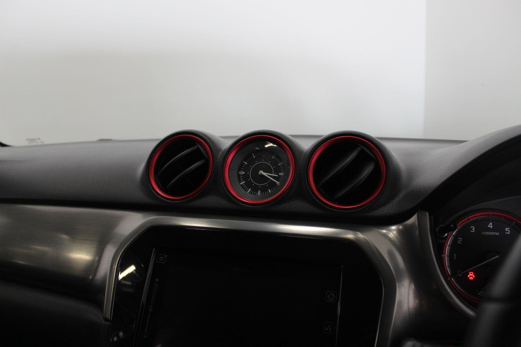 Suzuki Vitara view 41