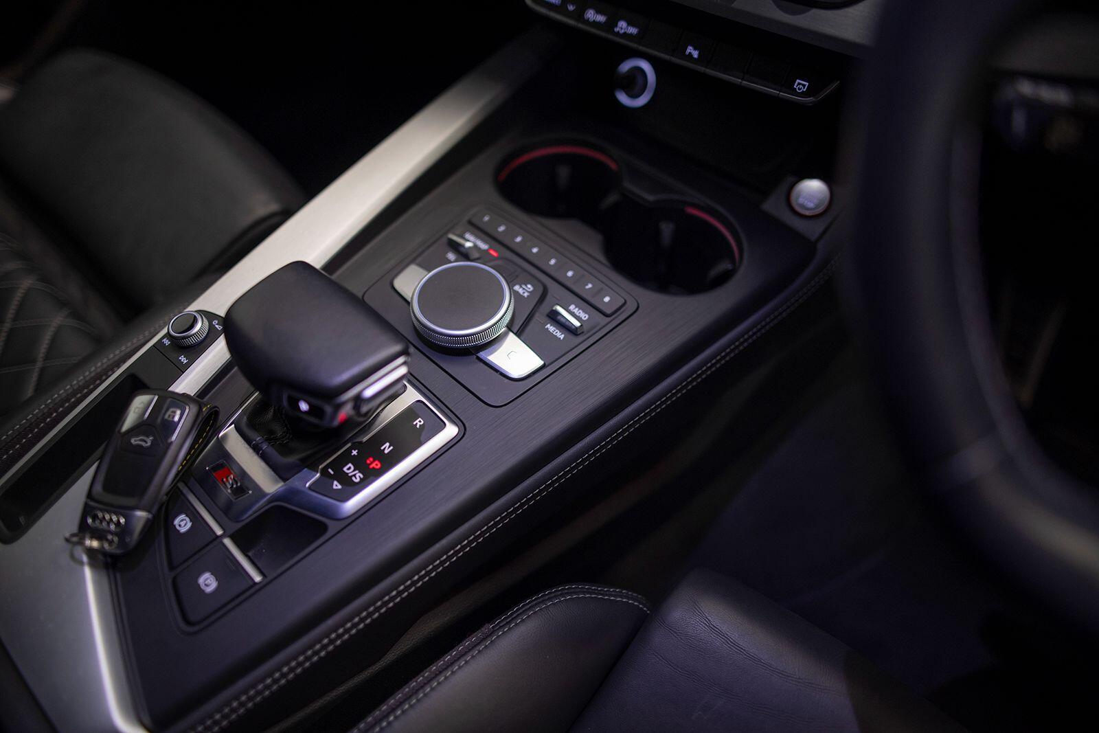 Audi S5 view 32