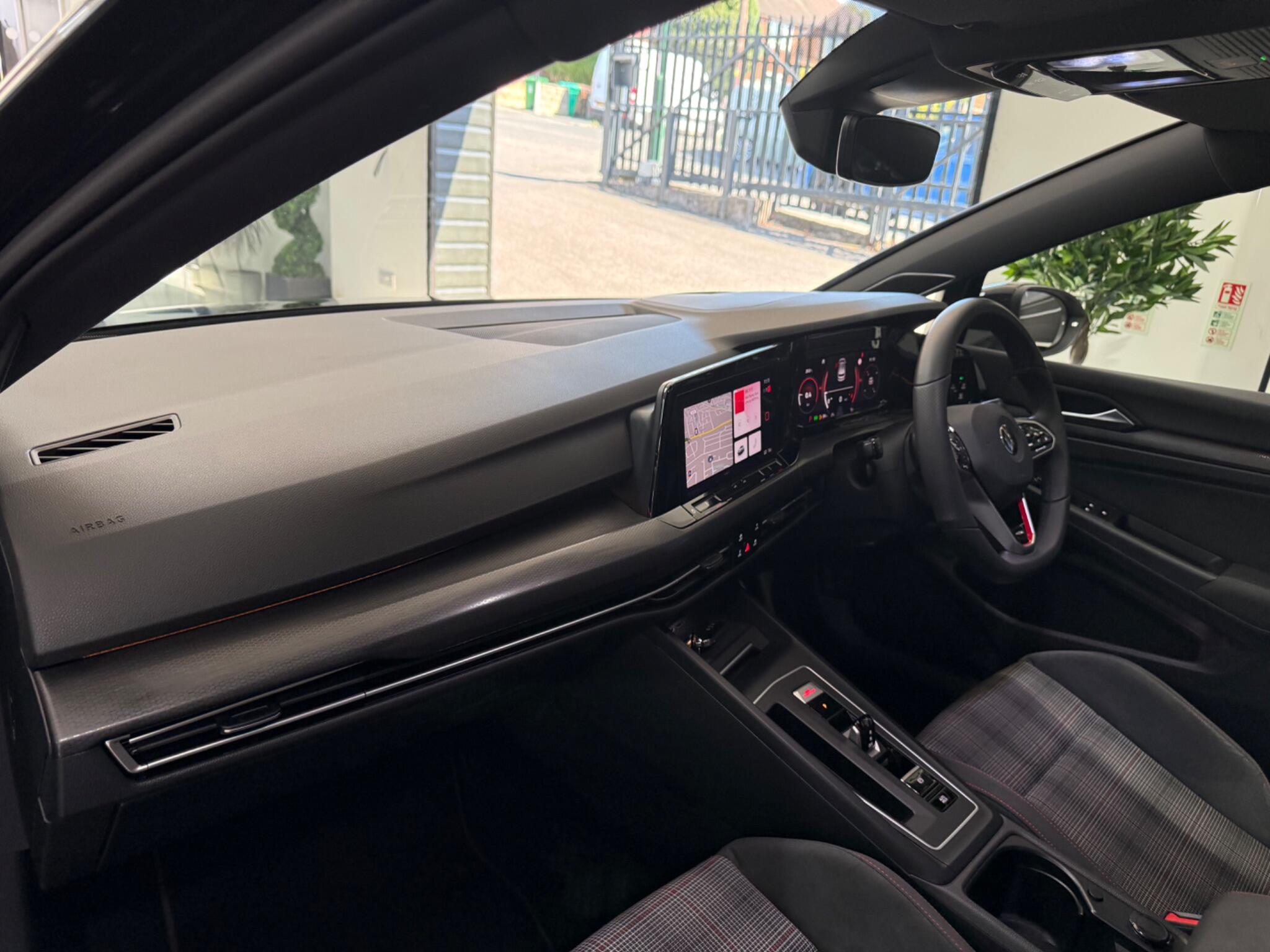 Volkswagen Golf view 59