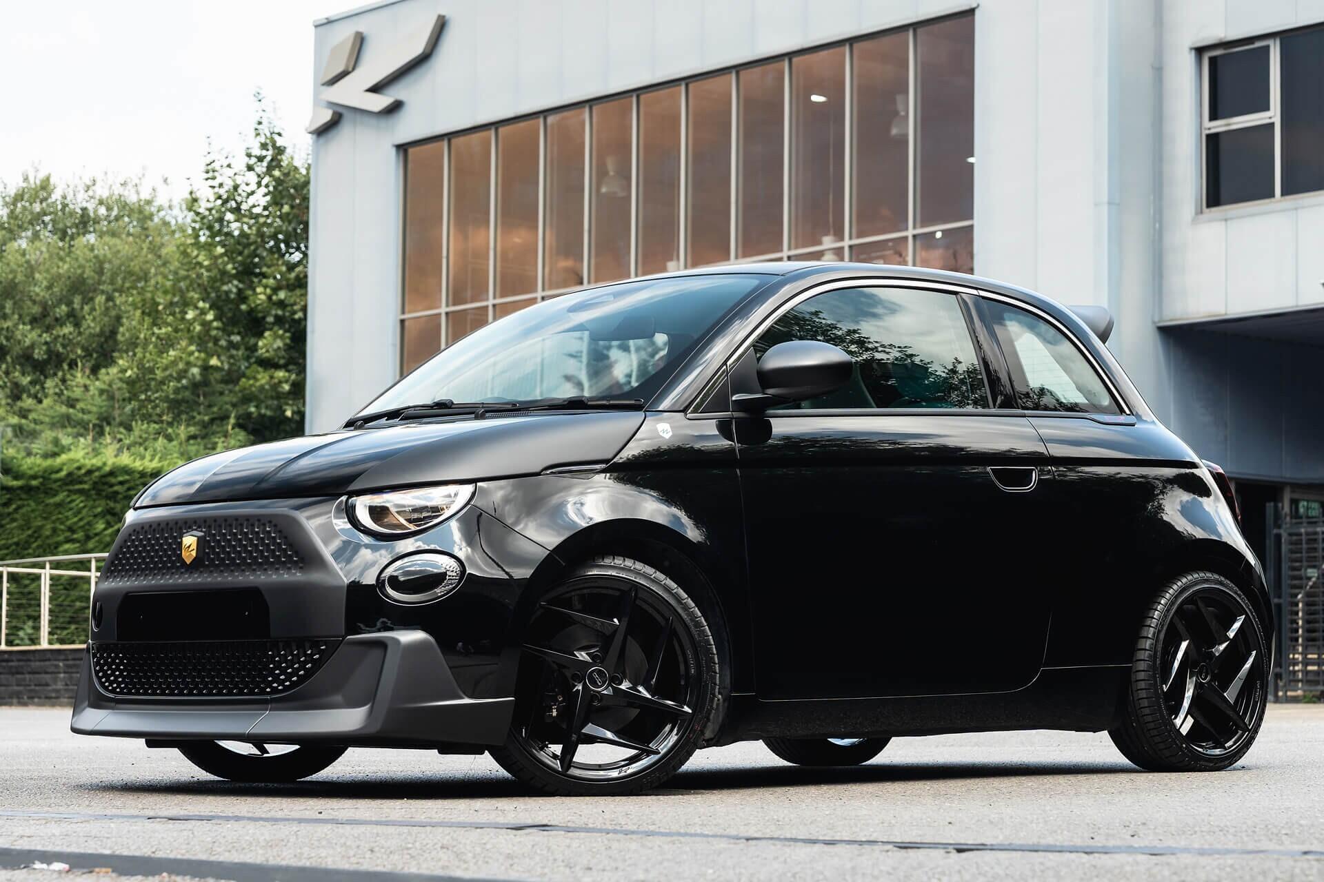 Fiat 500e view 3