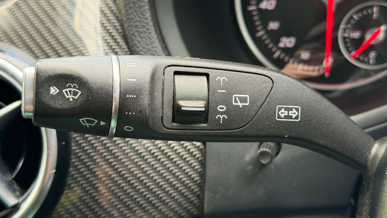Mercedes-Benz B Class view 19