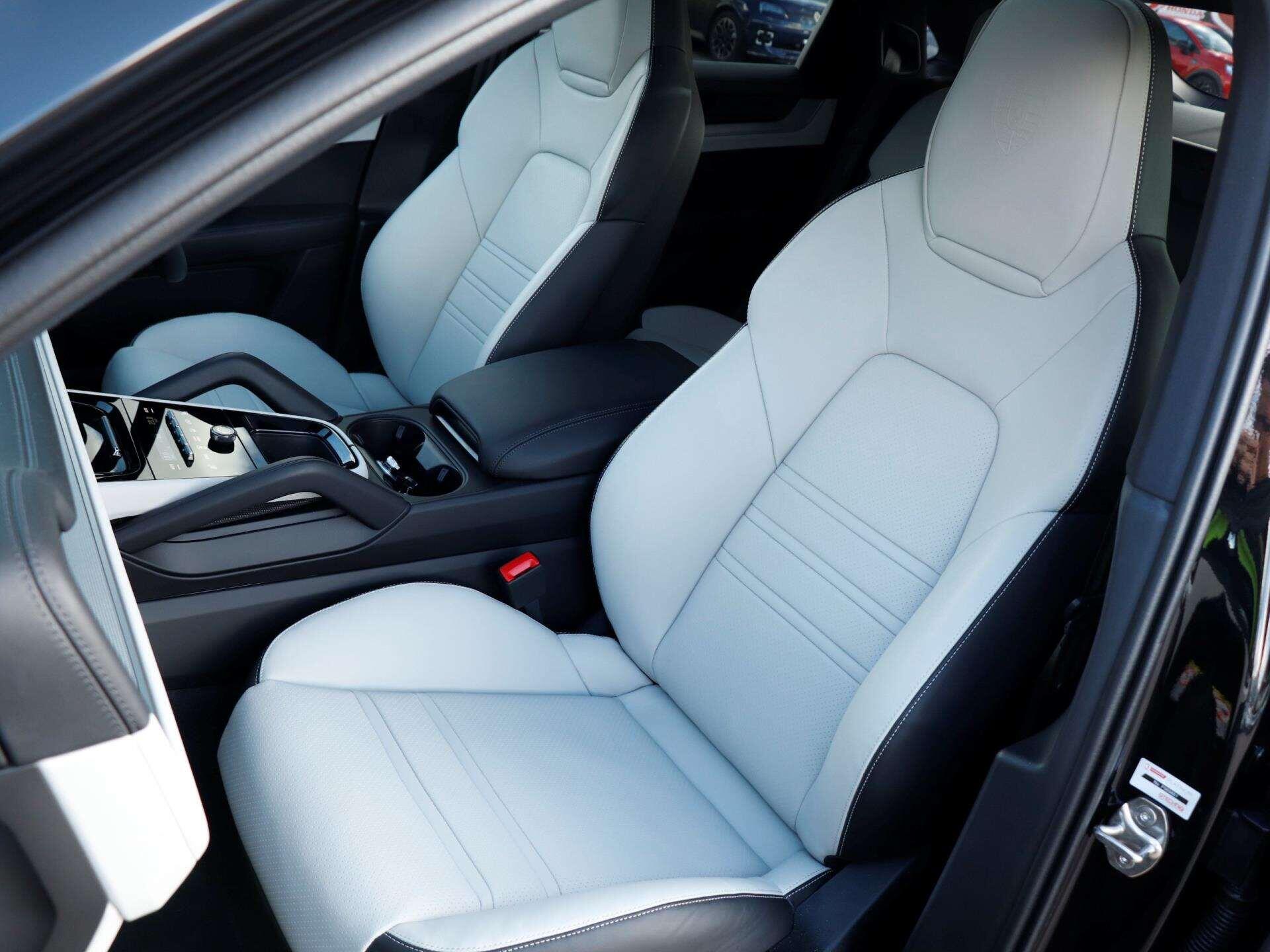 Porsche Cayenne view 24