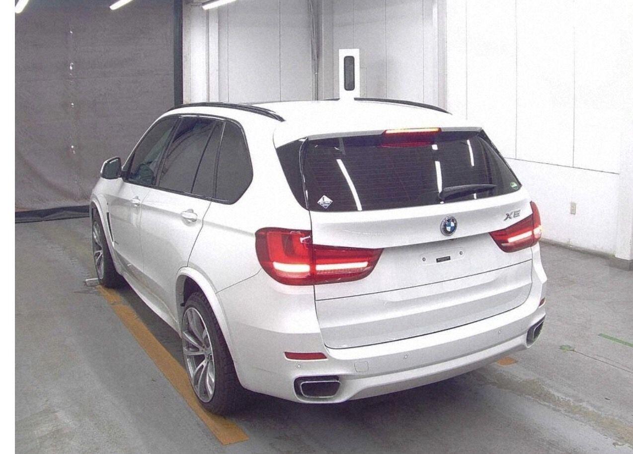 BMW X5 view 3