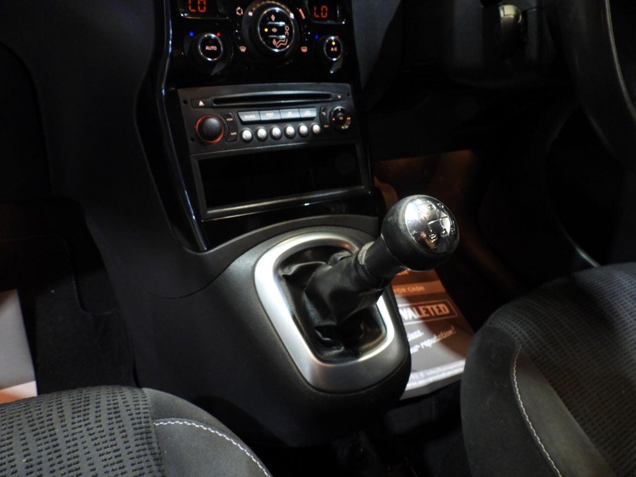 Citroen C3 Picasso view 37