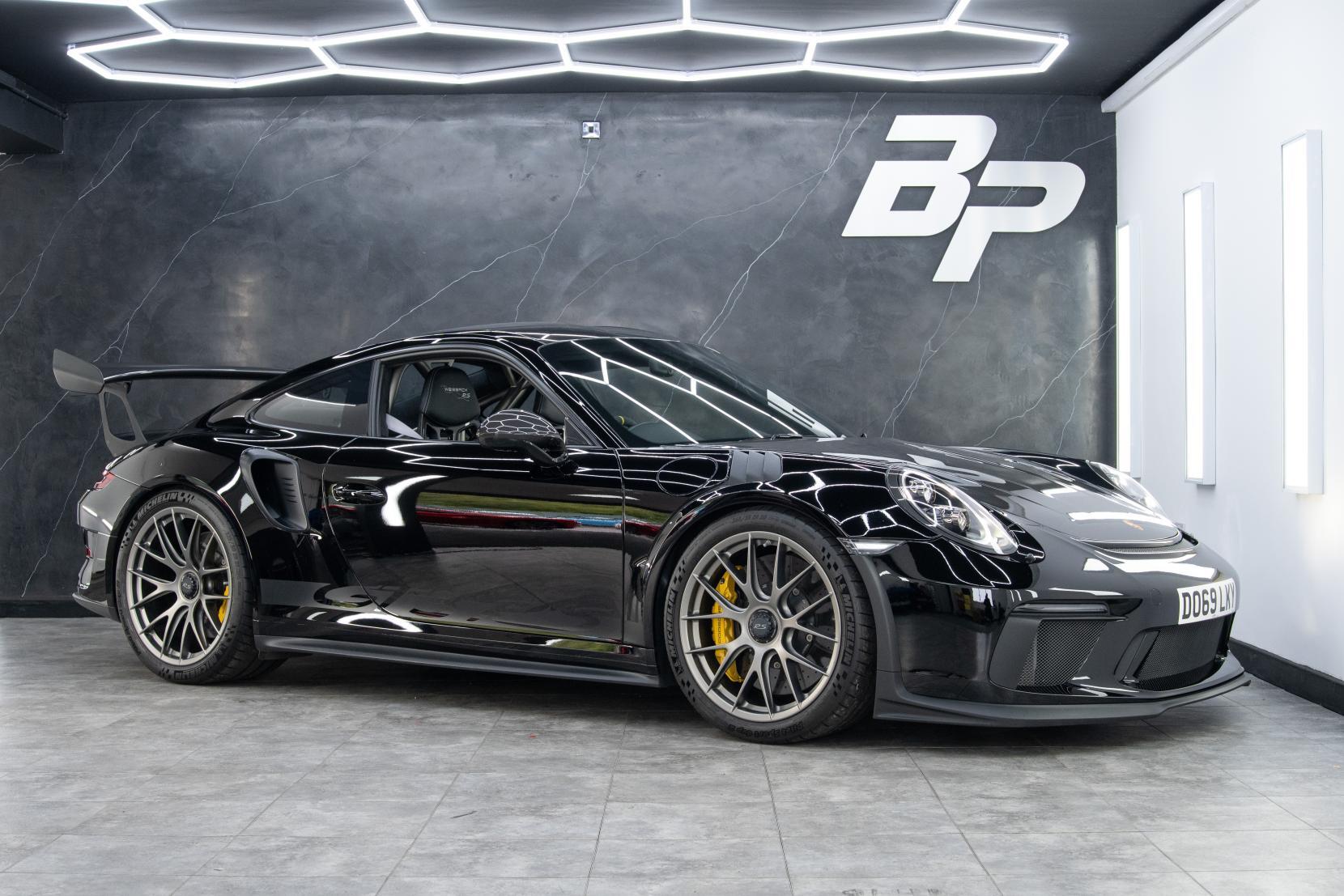 Porsche 911 main image