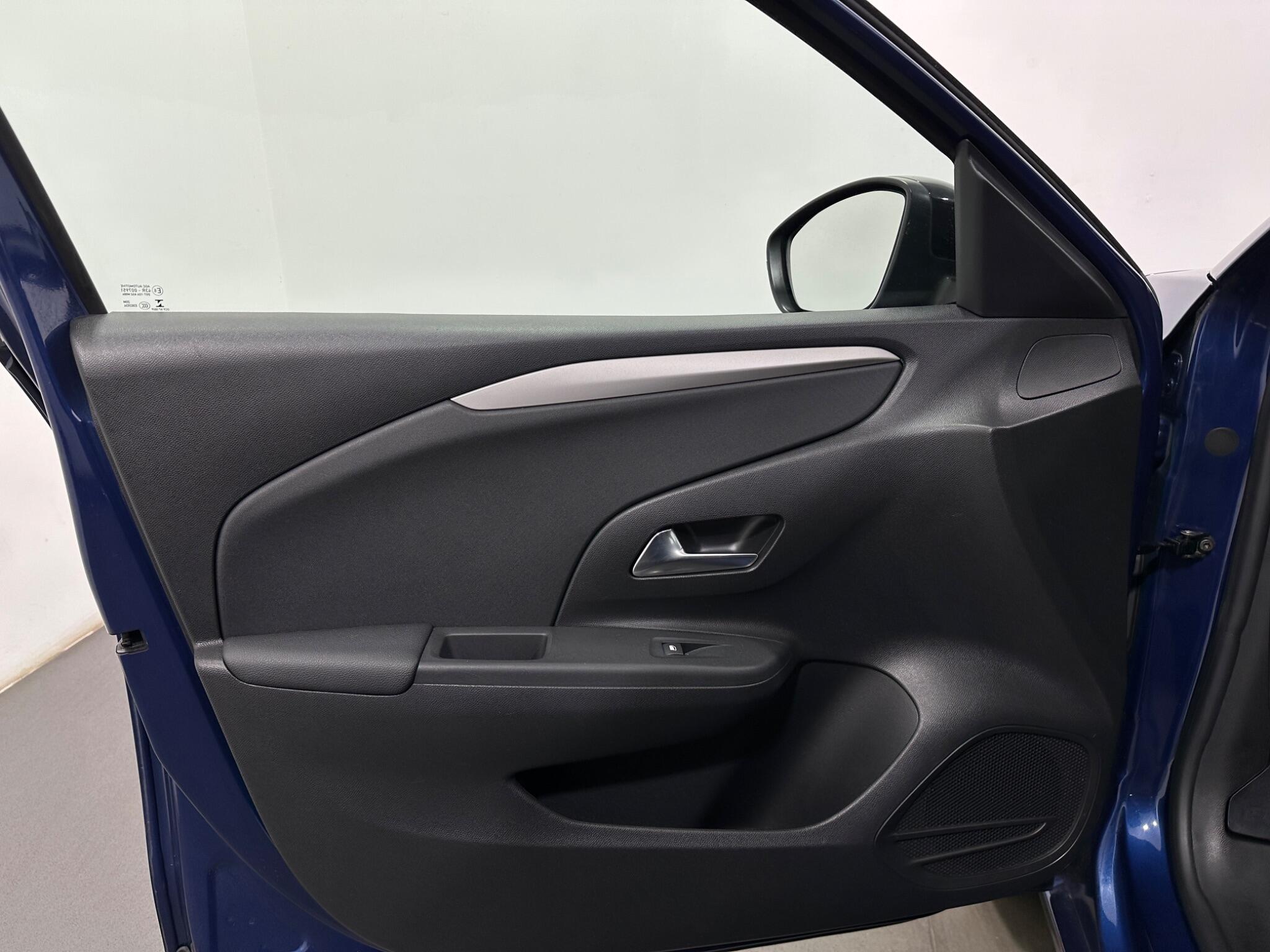 Vauxhall Corsa view 34