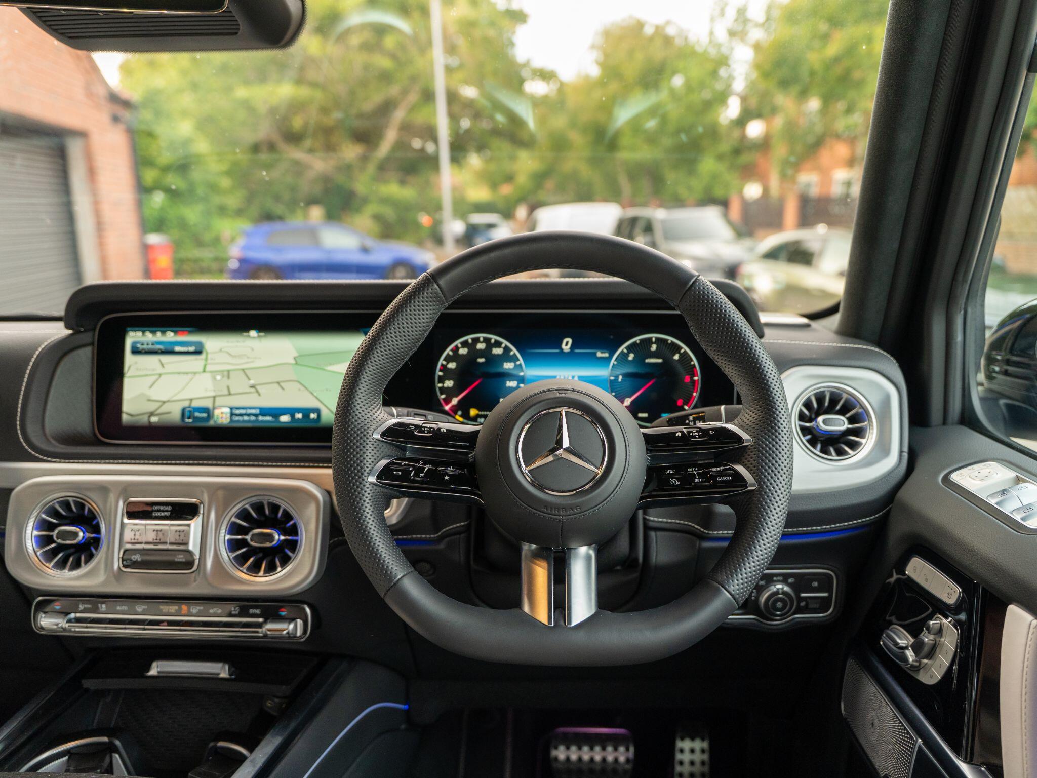 Mercedes-Benz G Class view 39