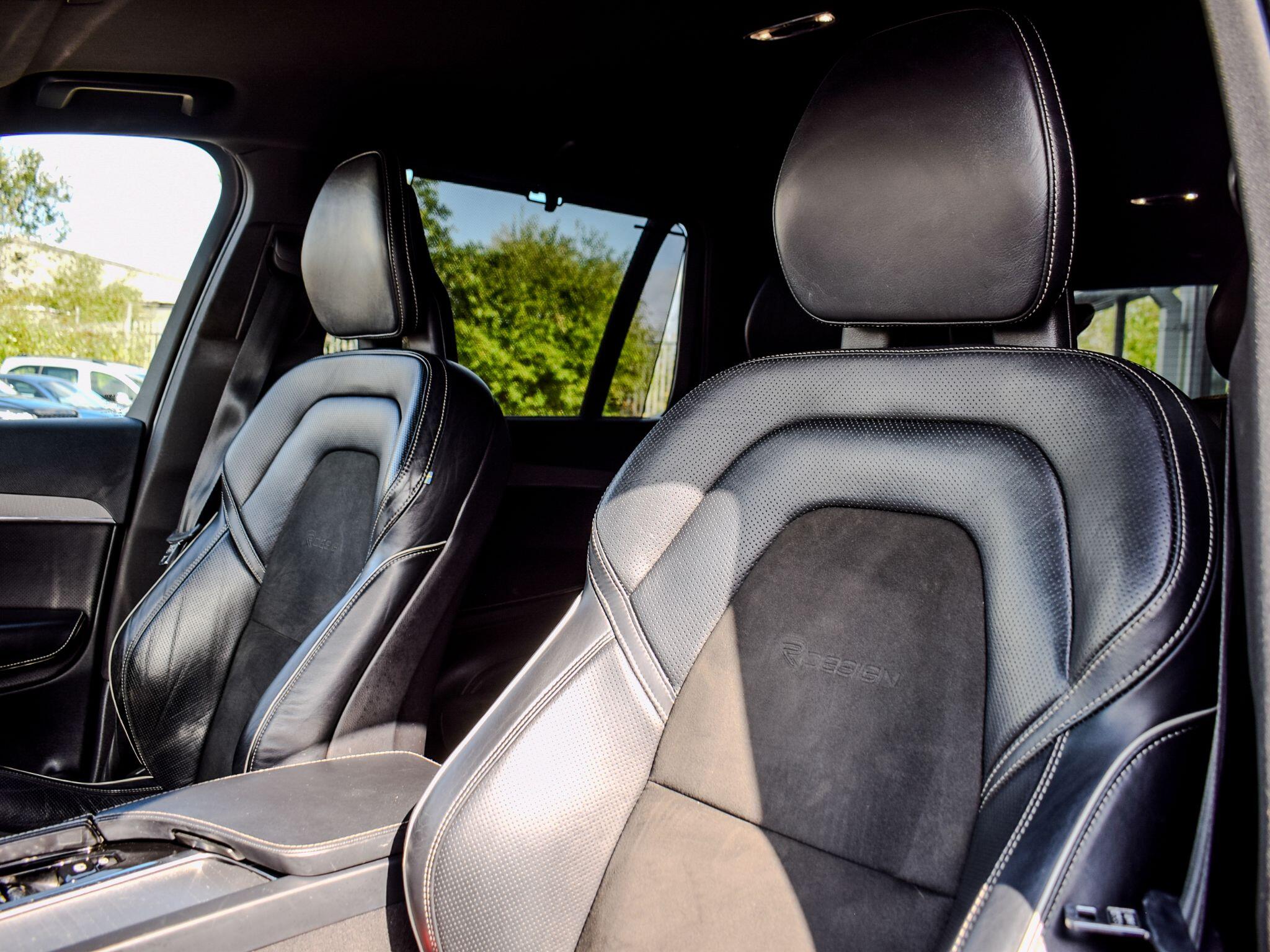 Volvo XC90 view 14