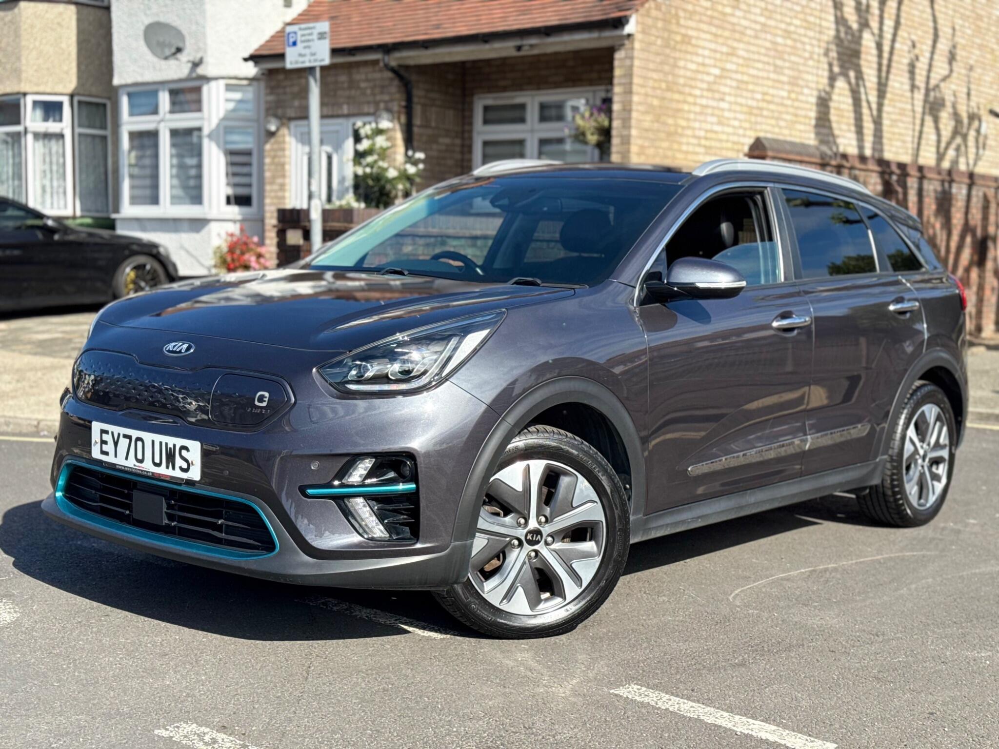 Kia Niro view 3