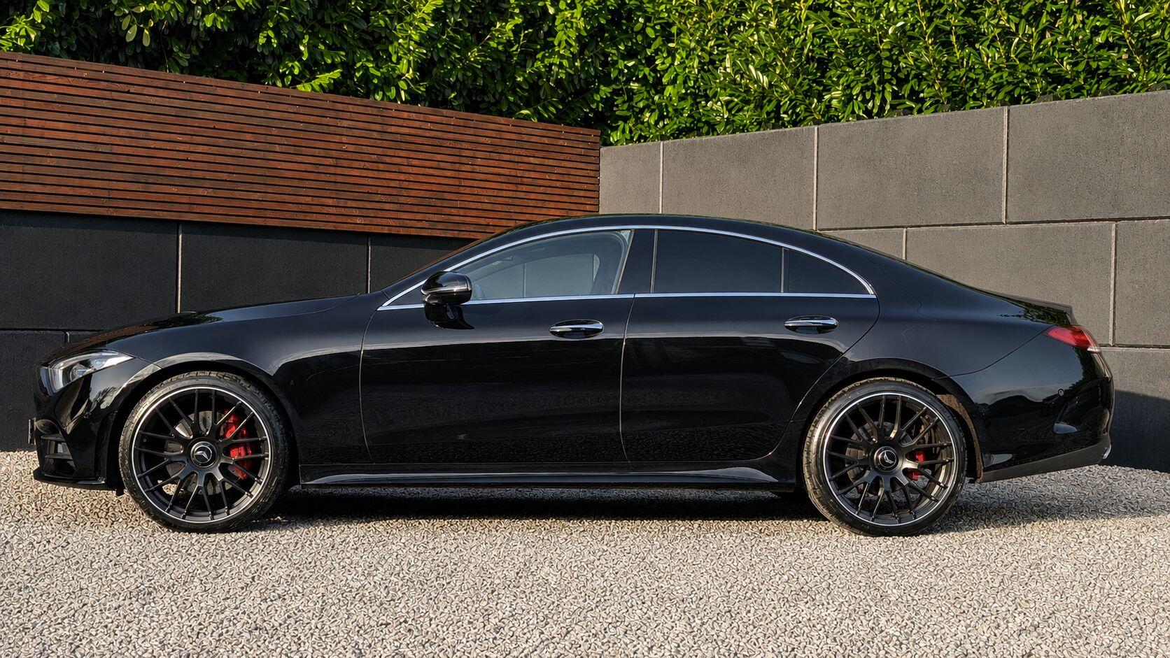 Mercedes-Benz CLS view 5