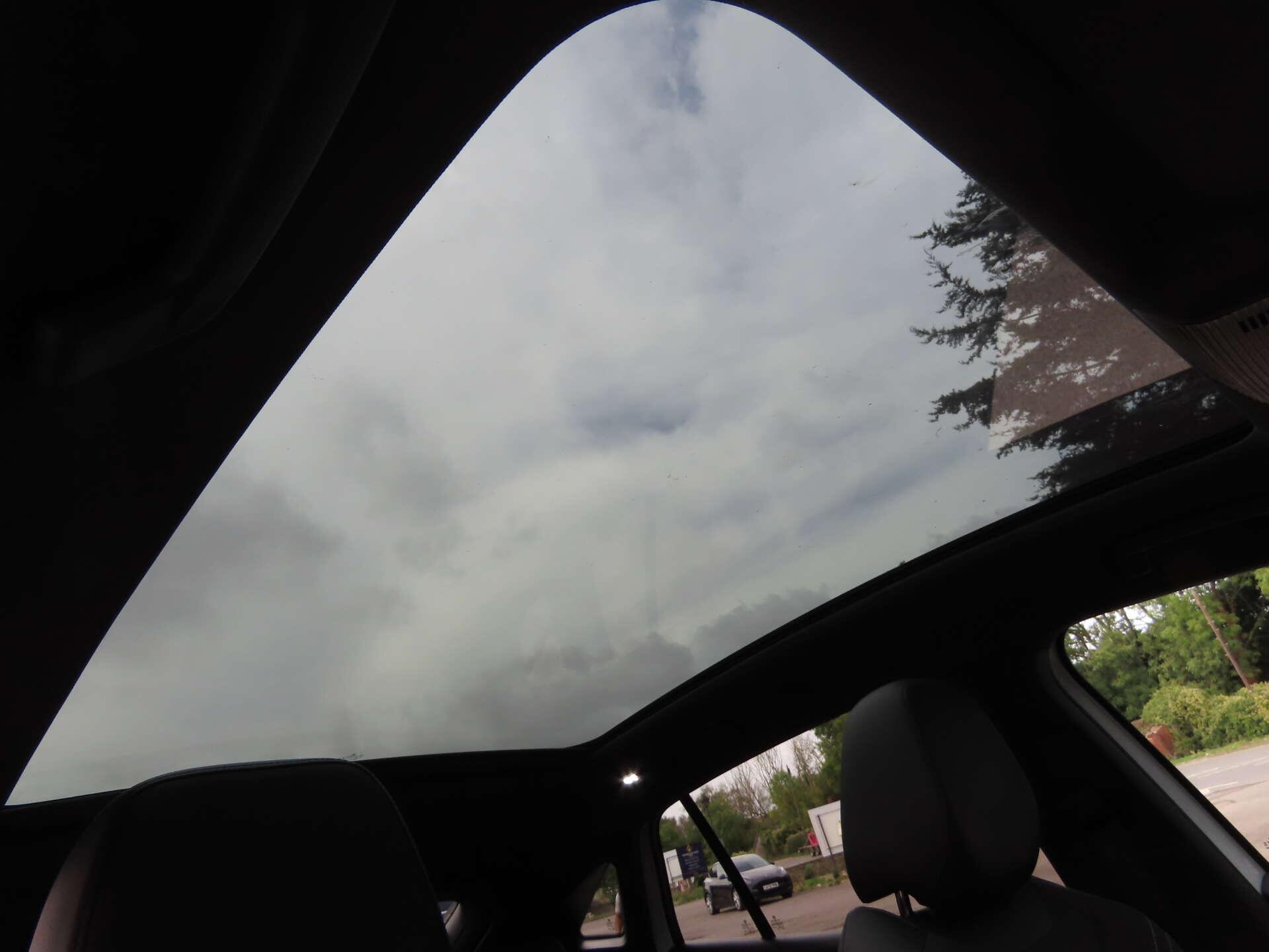 Volkswagen Id.5 view 15