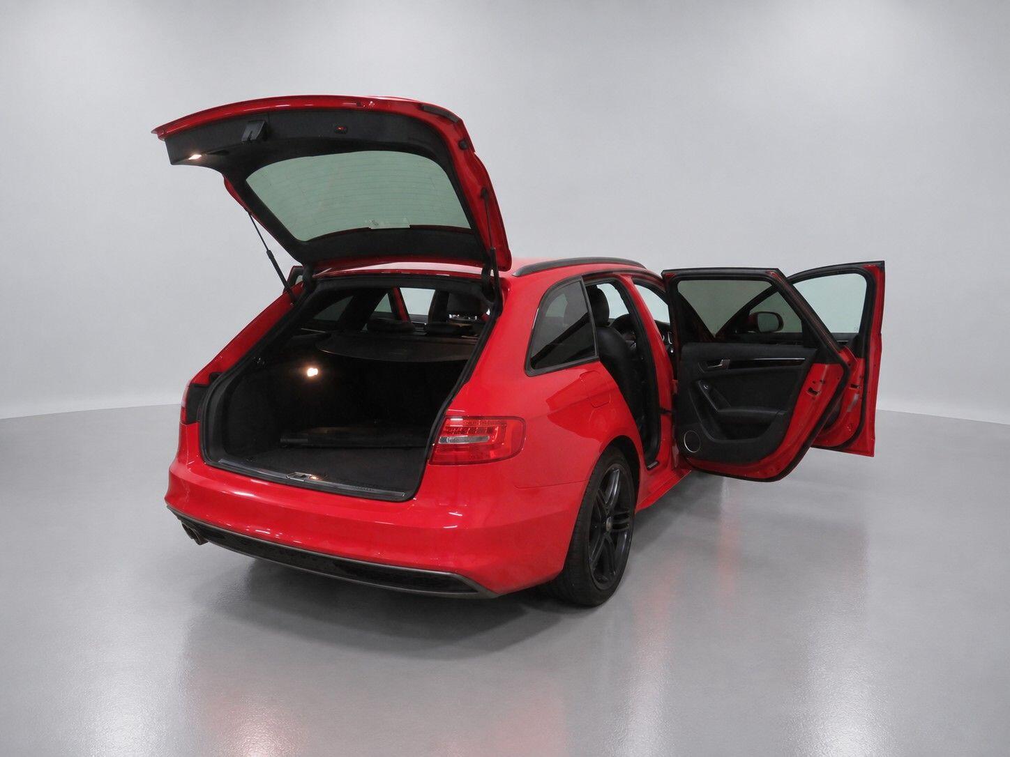 Audi A4 view 21