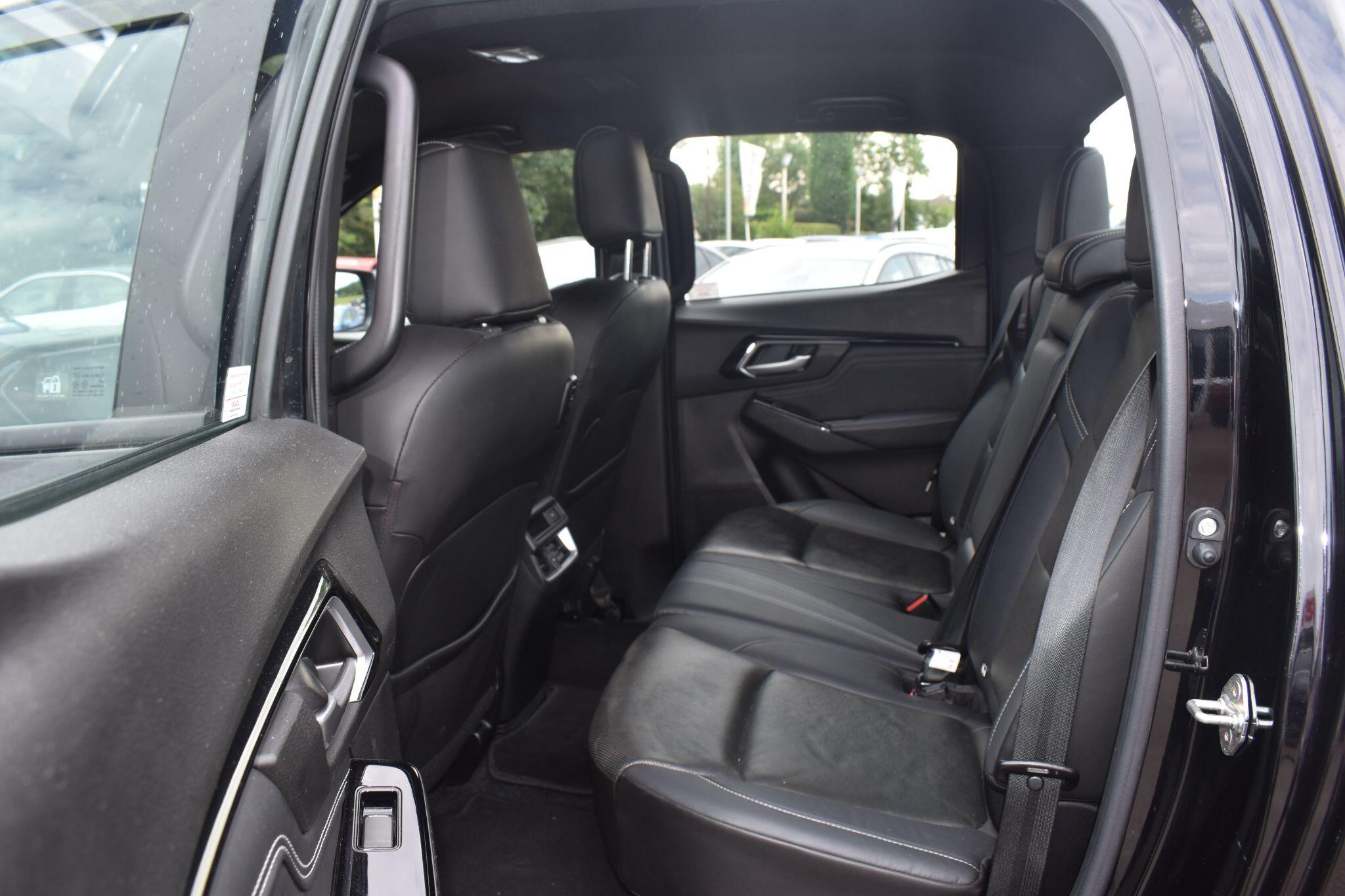 D-Max - 1.9 TD V-Cross Auto 4WD Euro 6 (s/s) 4dr - Image 5