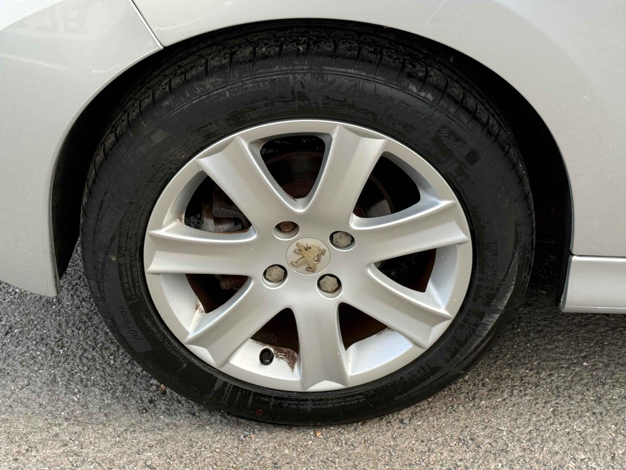 Peugeot 207 CC - Image 13