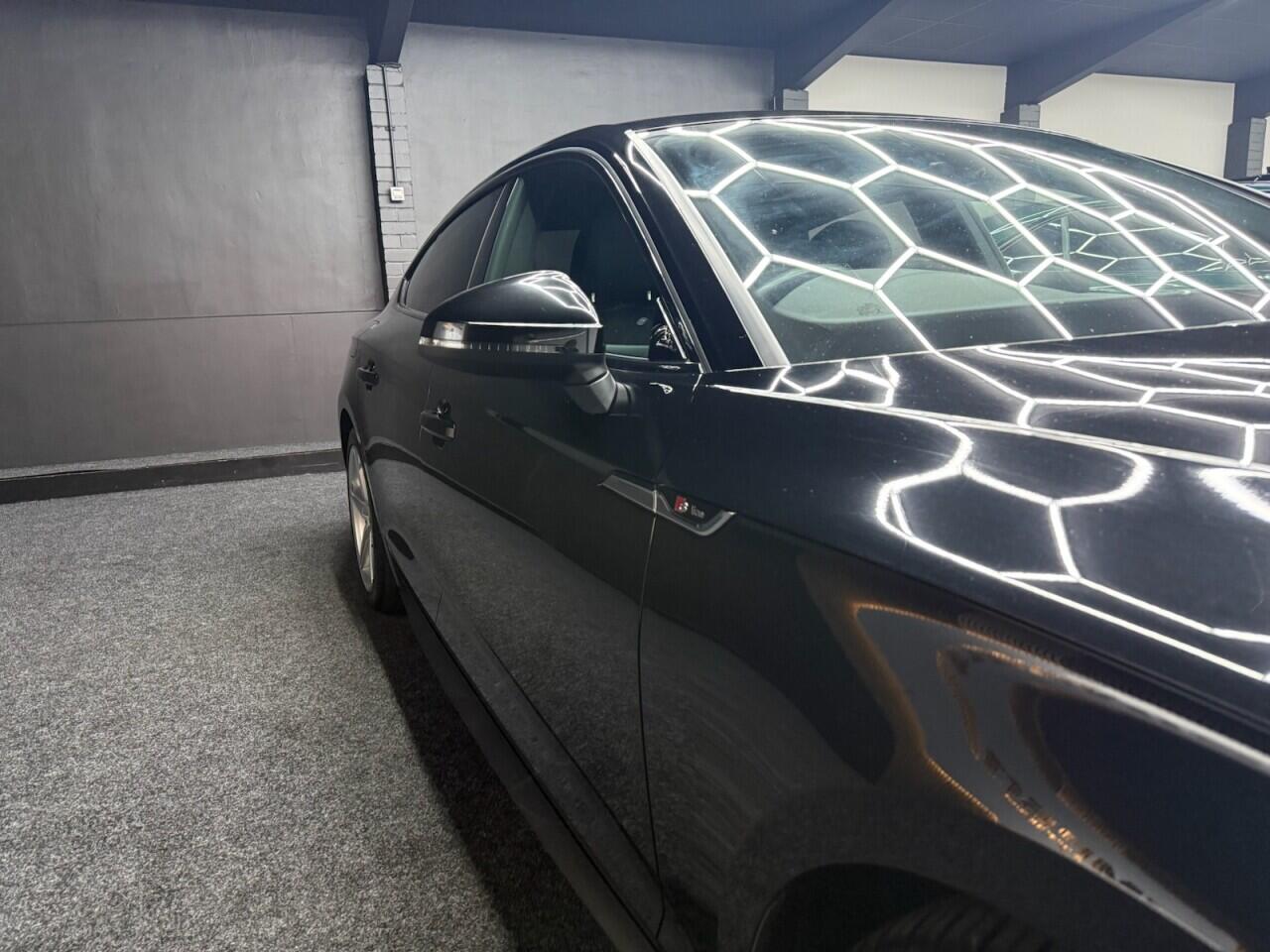 Audi A5 view 18