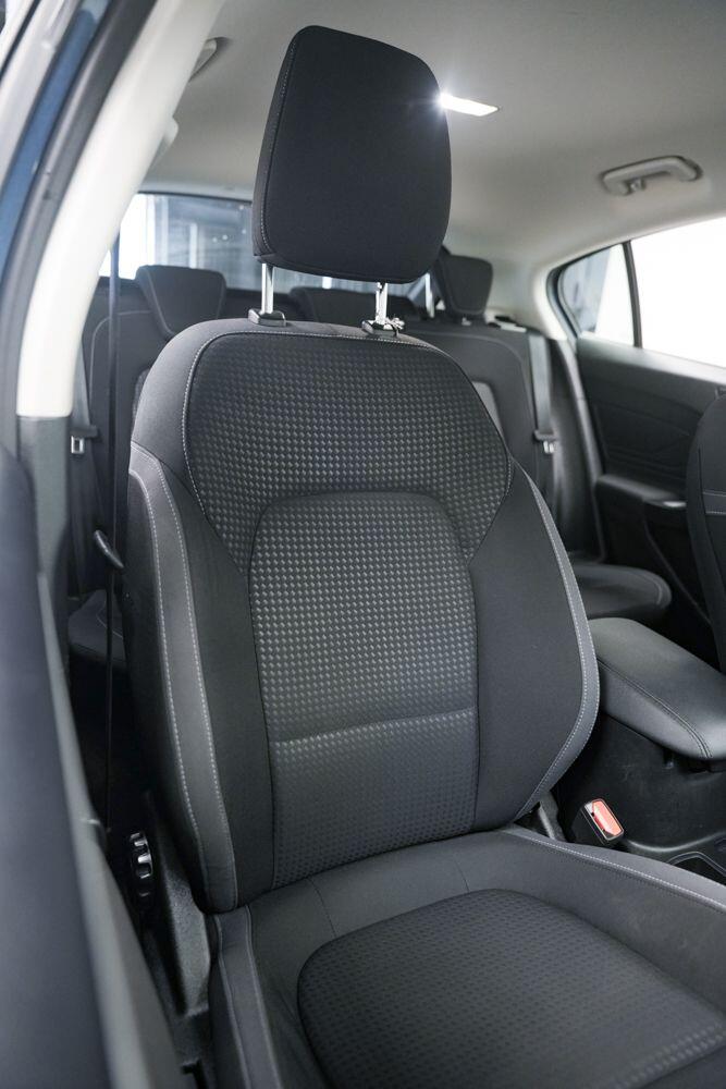 Ford Focus view 9