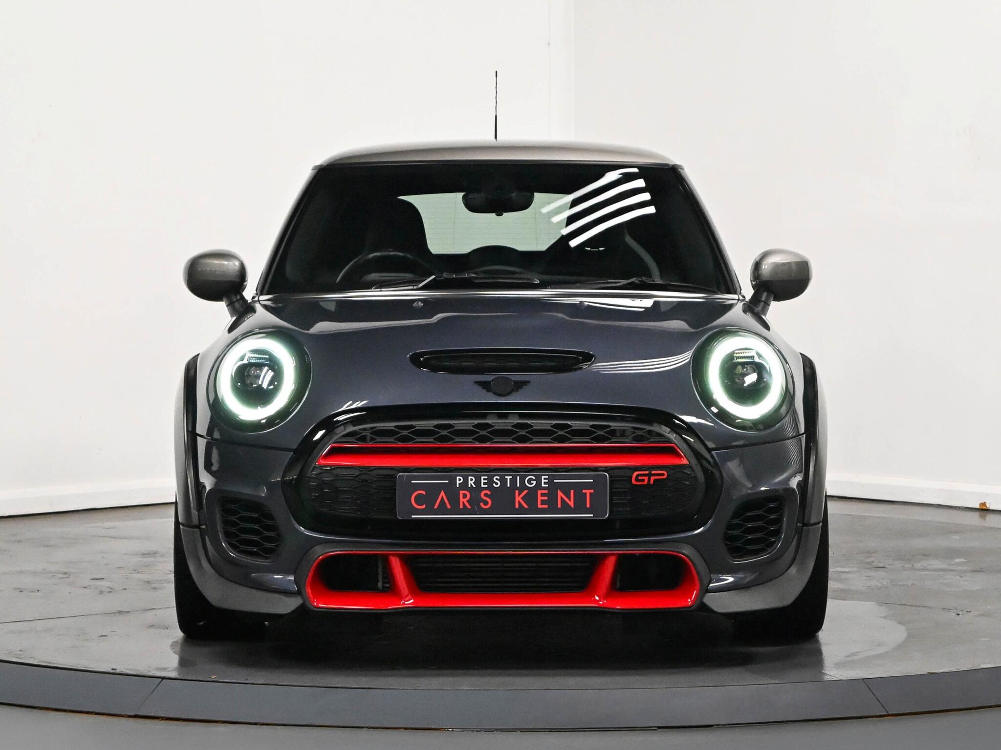 Mini Hatch view 17