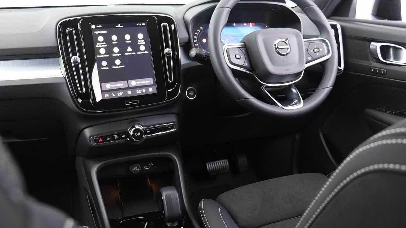 Volvo XC40 view 55