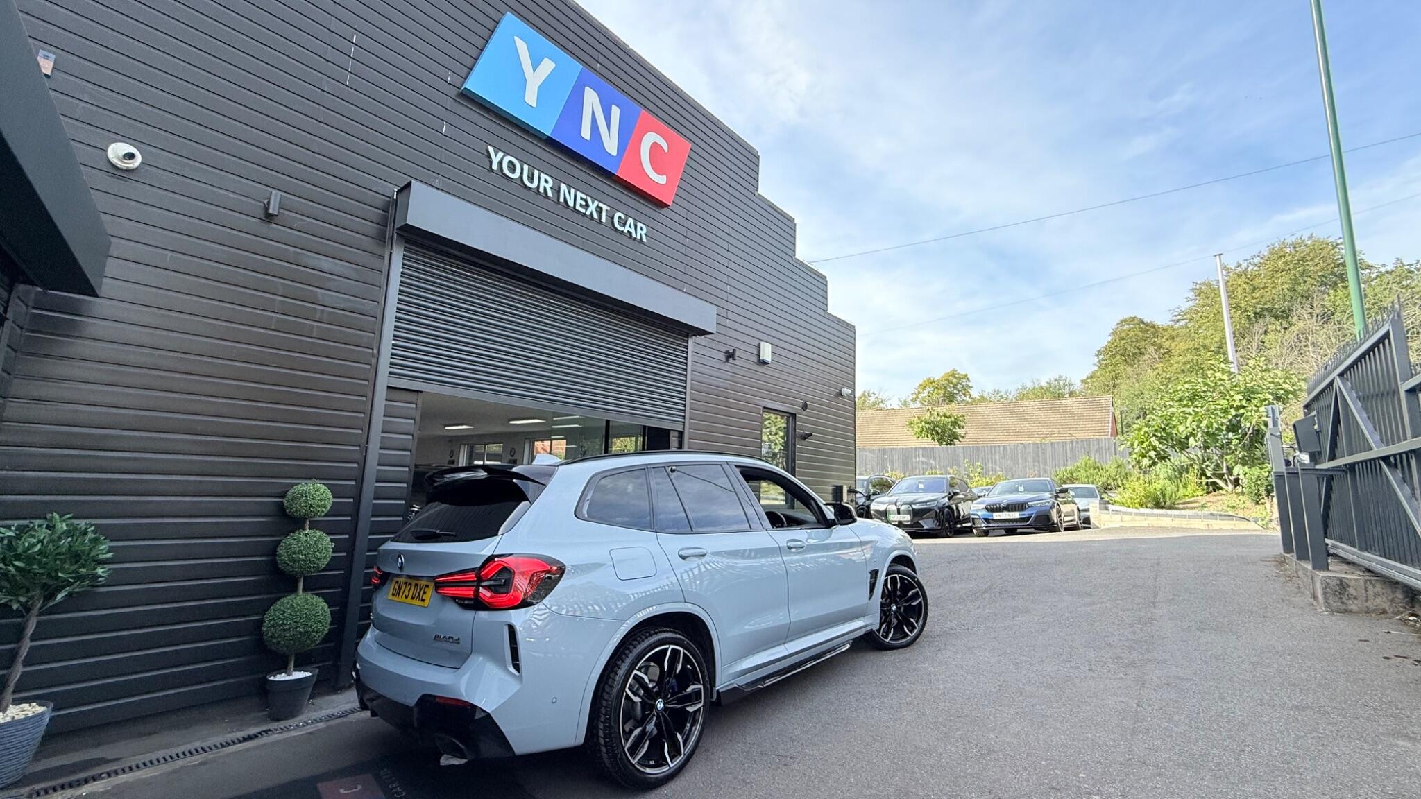 BMW X3 view 56