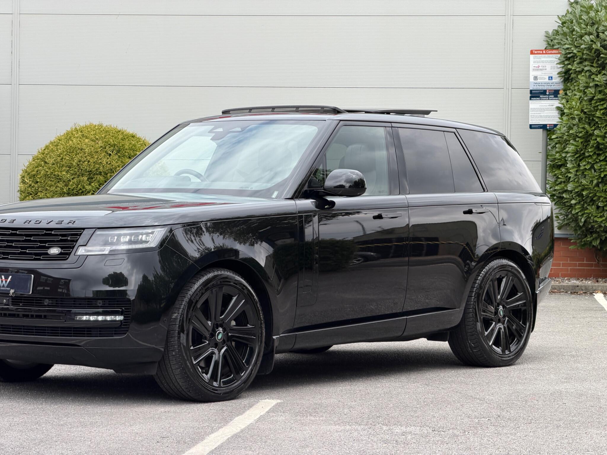 Land Rover Range Rover view 9
