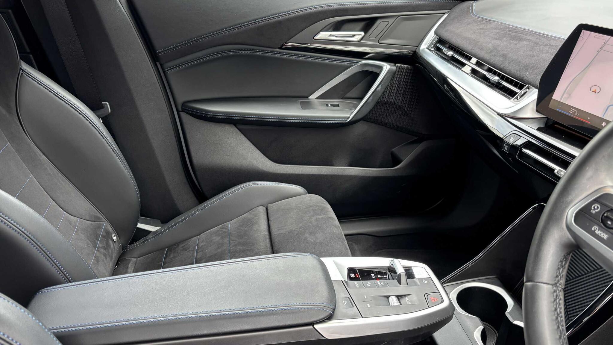 BMW X2 view 33
