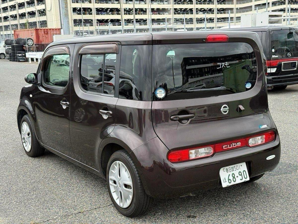 Nissan Cube view 3