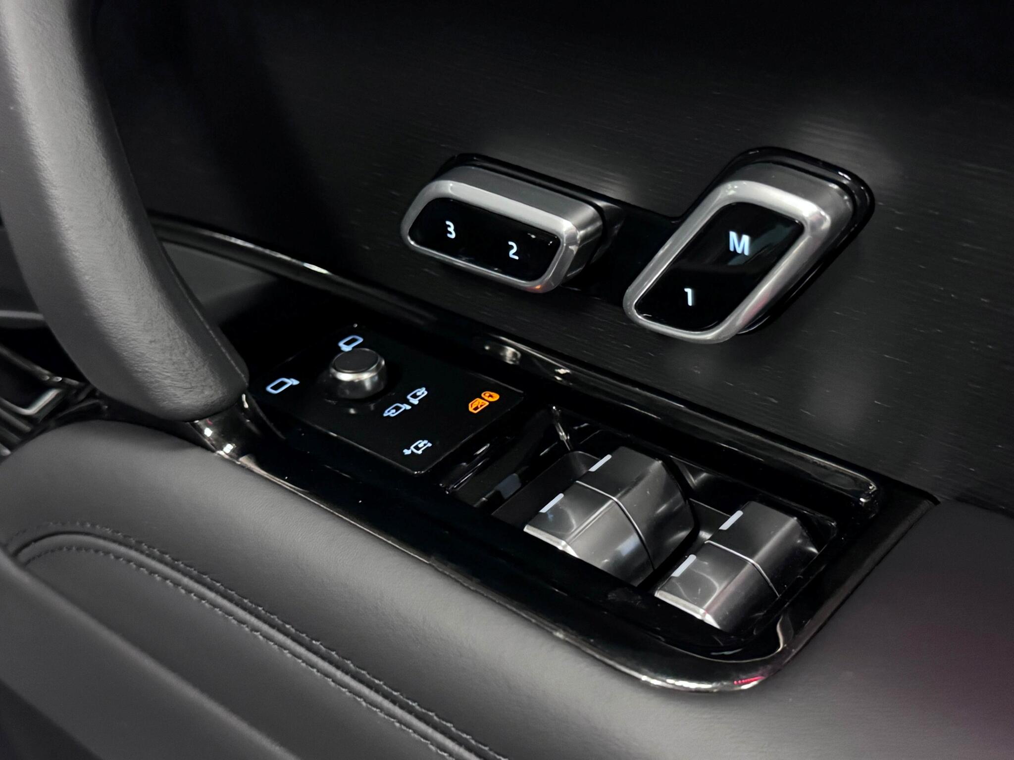 Land Rover Range Rover Sport view 29
