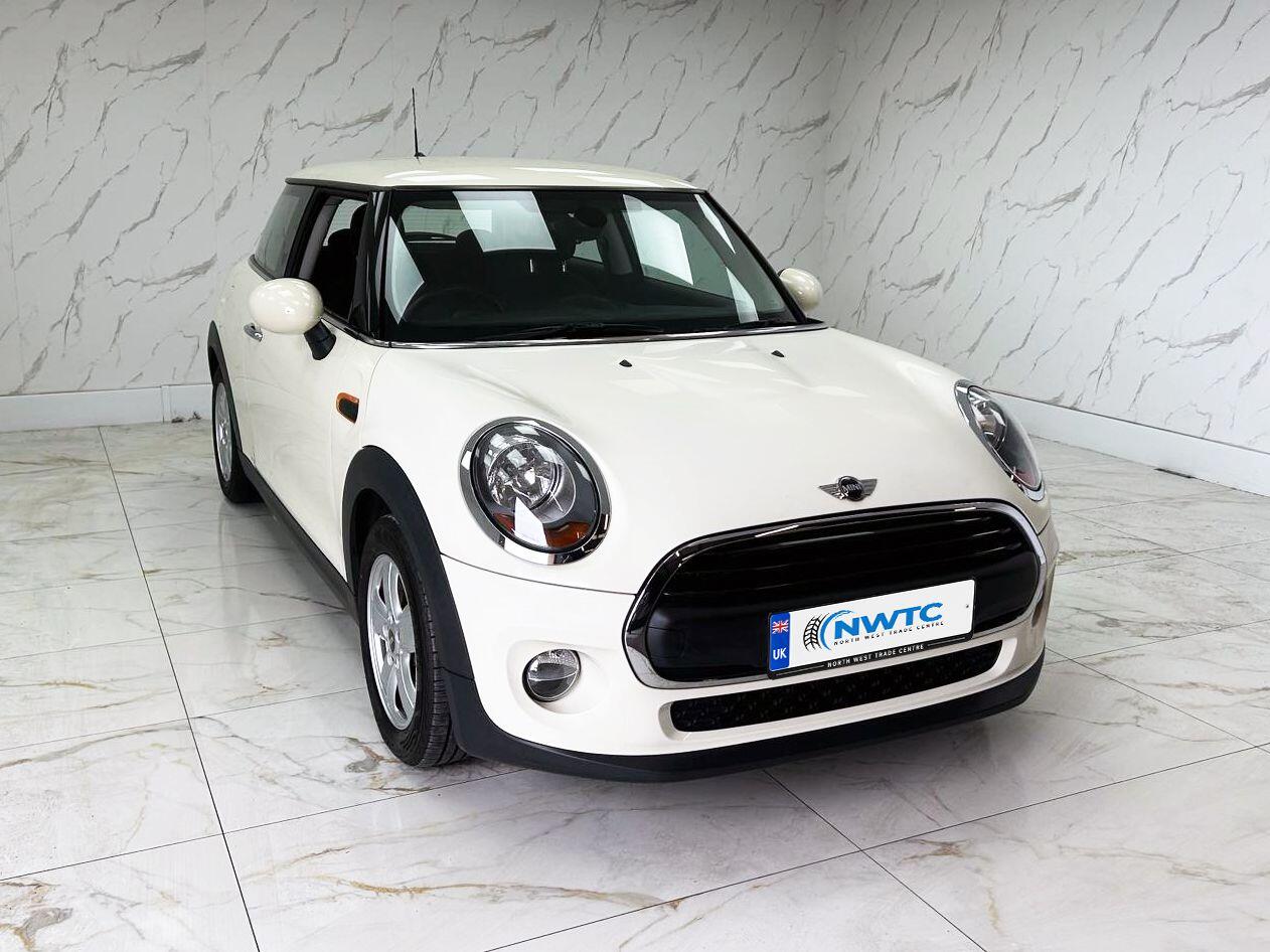 MINI Hatch view 4