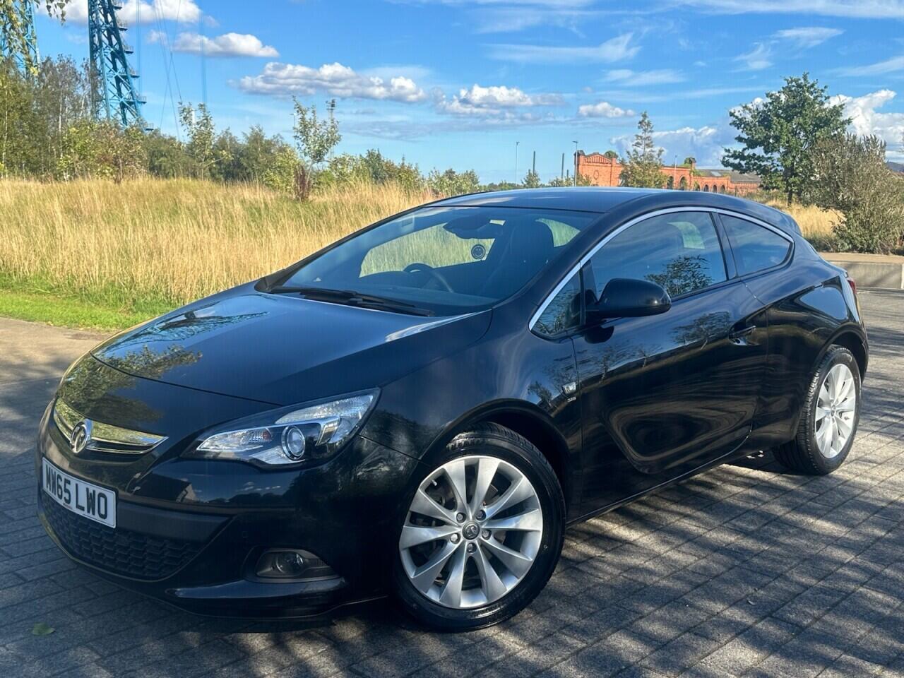 Vauxhall Astra GTC view 13
