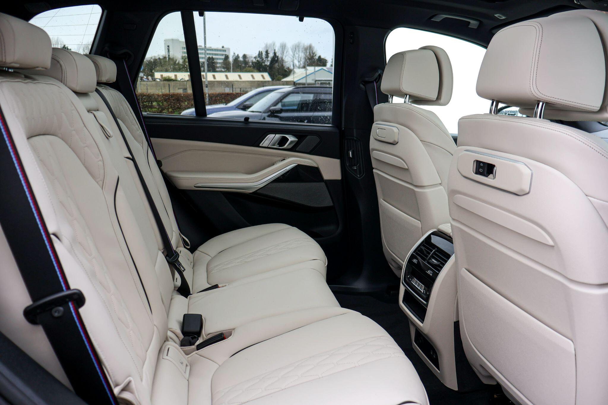 BMW X5 view 17