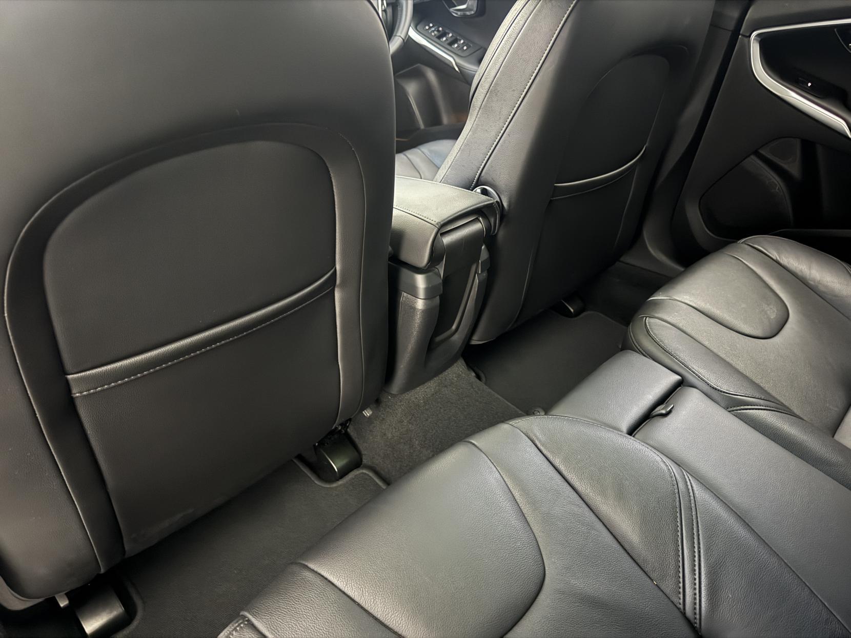 Volvo V40 view 62