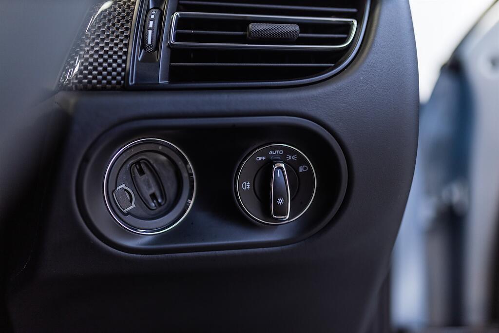 Porsche Macan view 24
