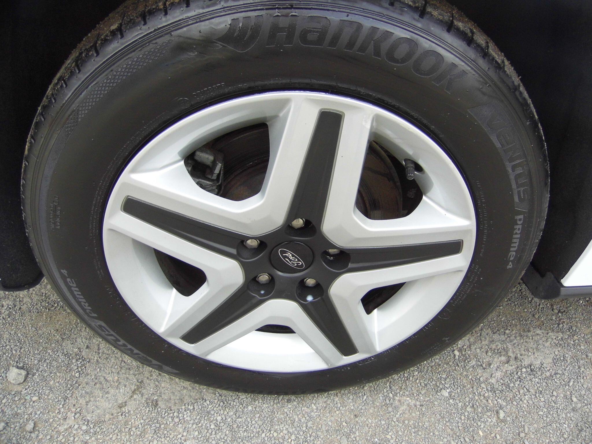Ford Focus view 20