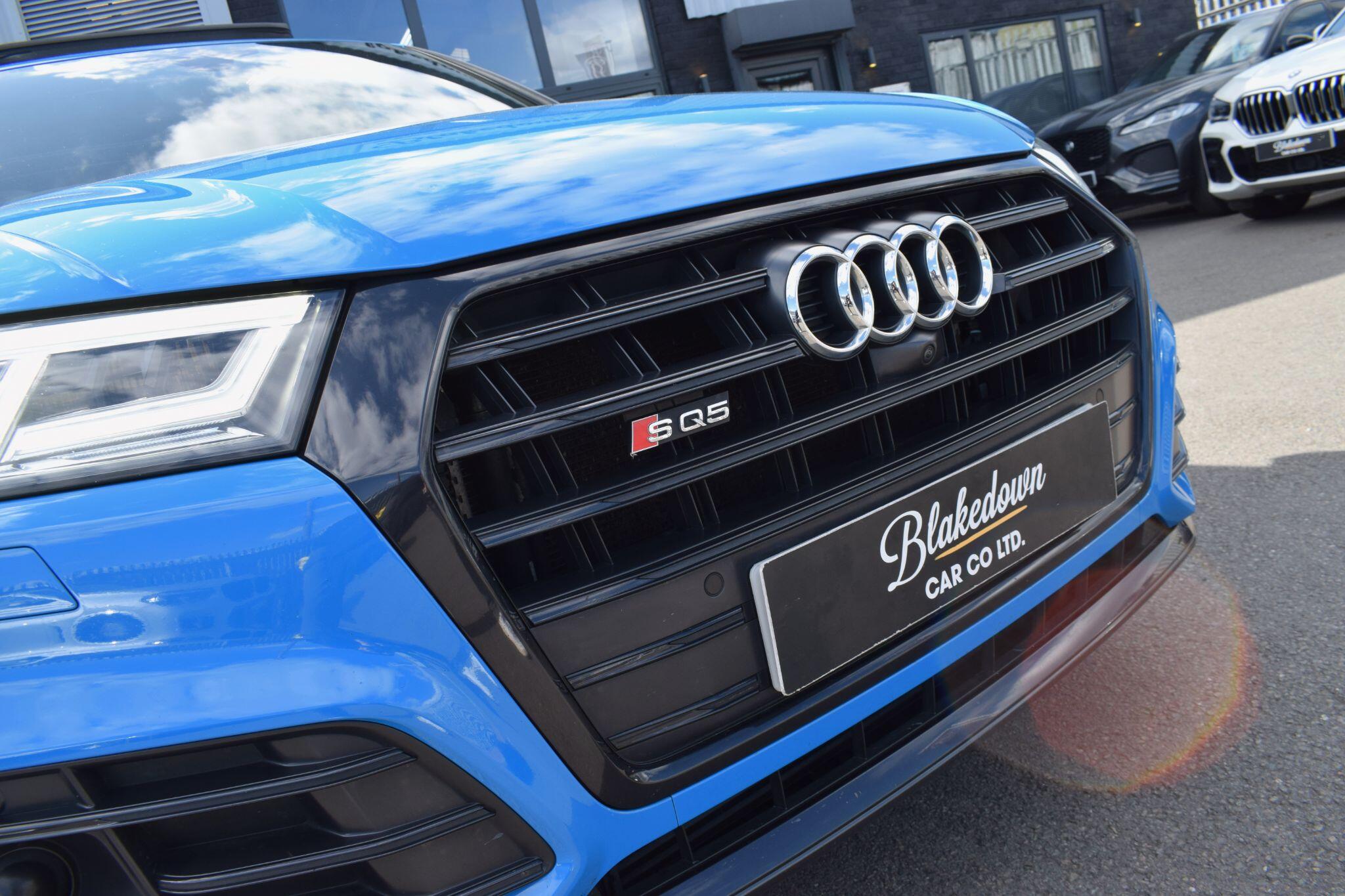 Audi SQ5 view 49