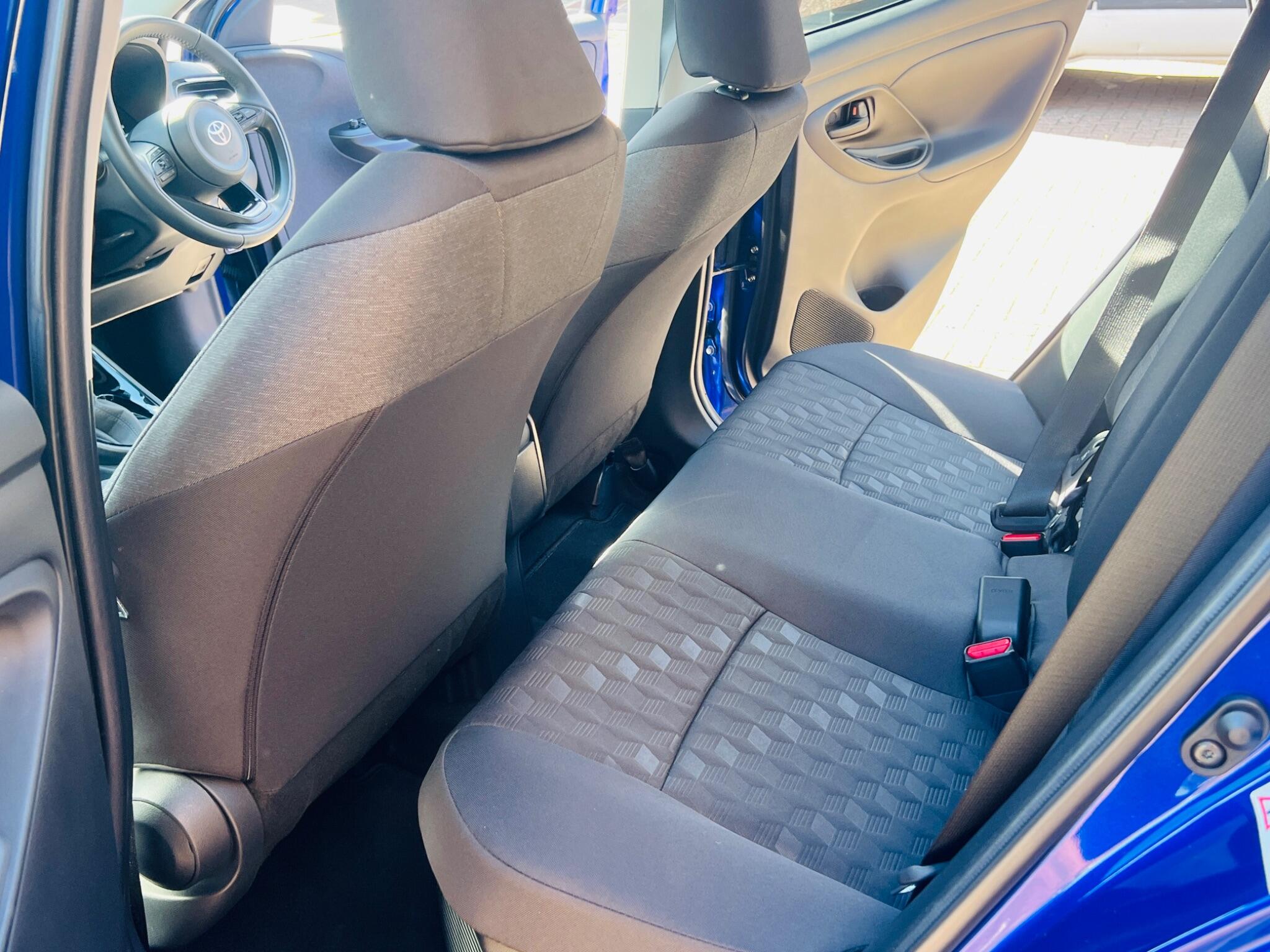 Toyota Yaris view 44