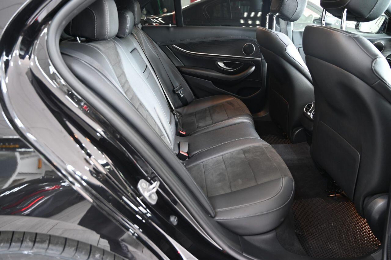 Mercedes-Benz E Class view 16