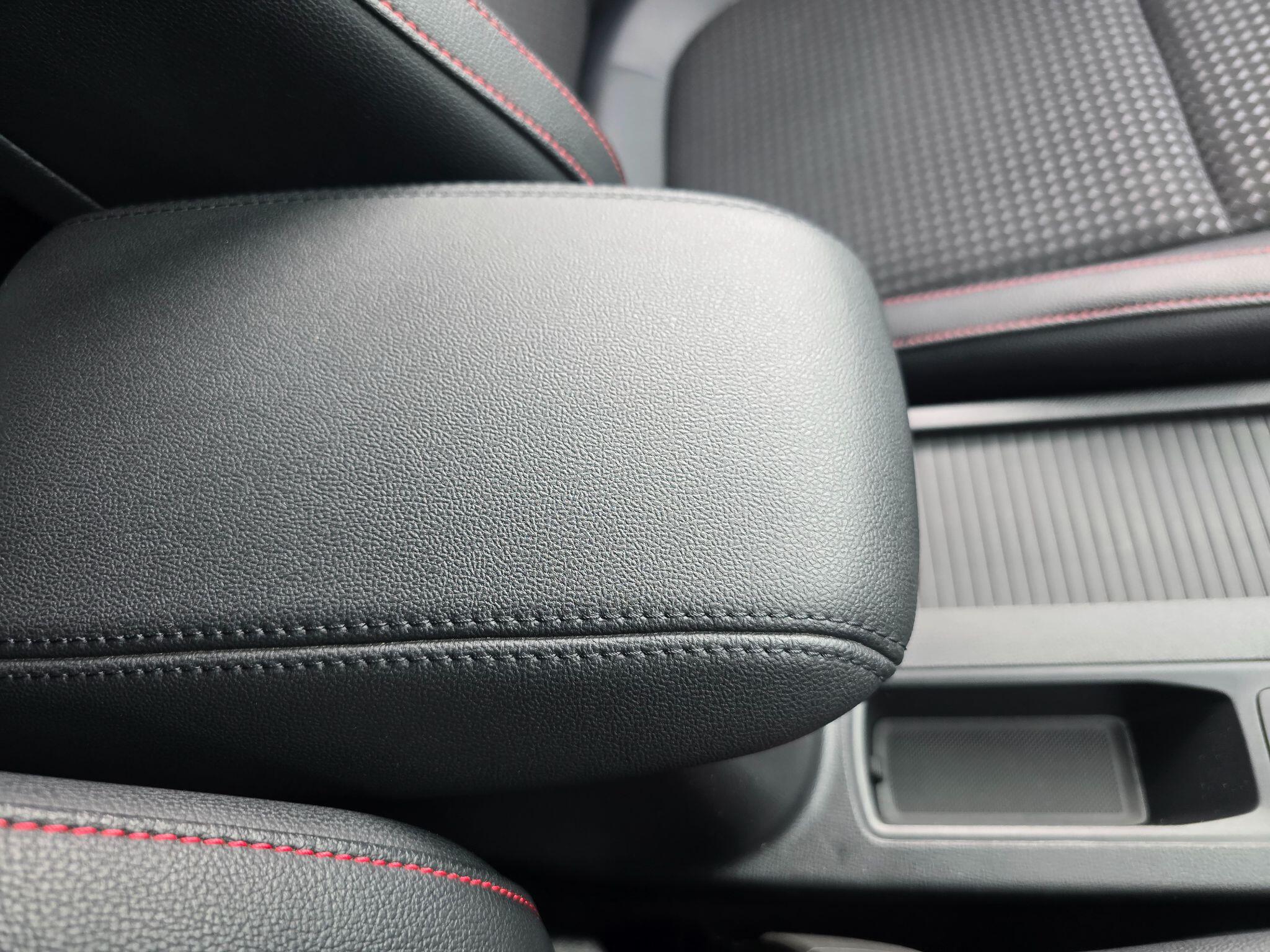 Ford Focus view 27