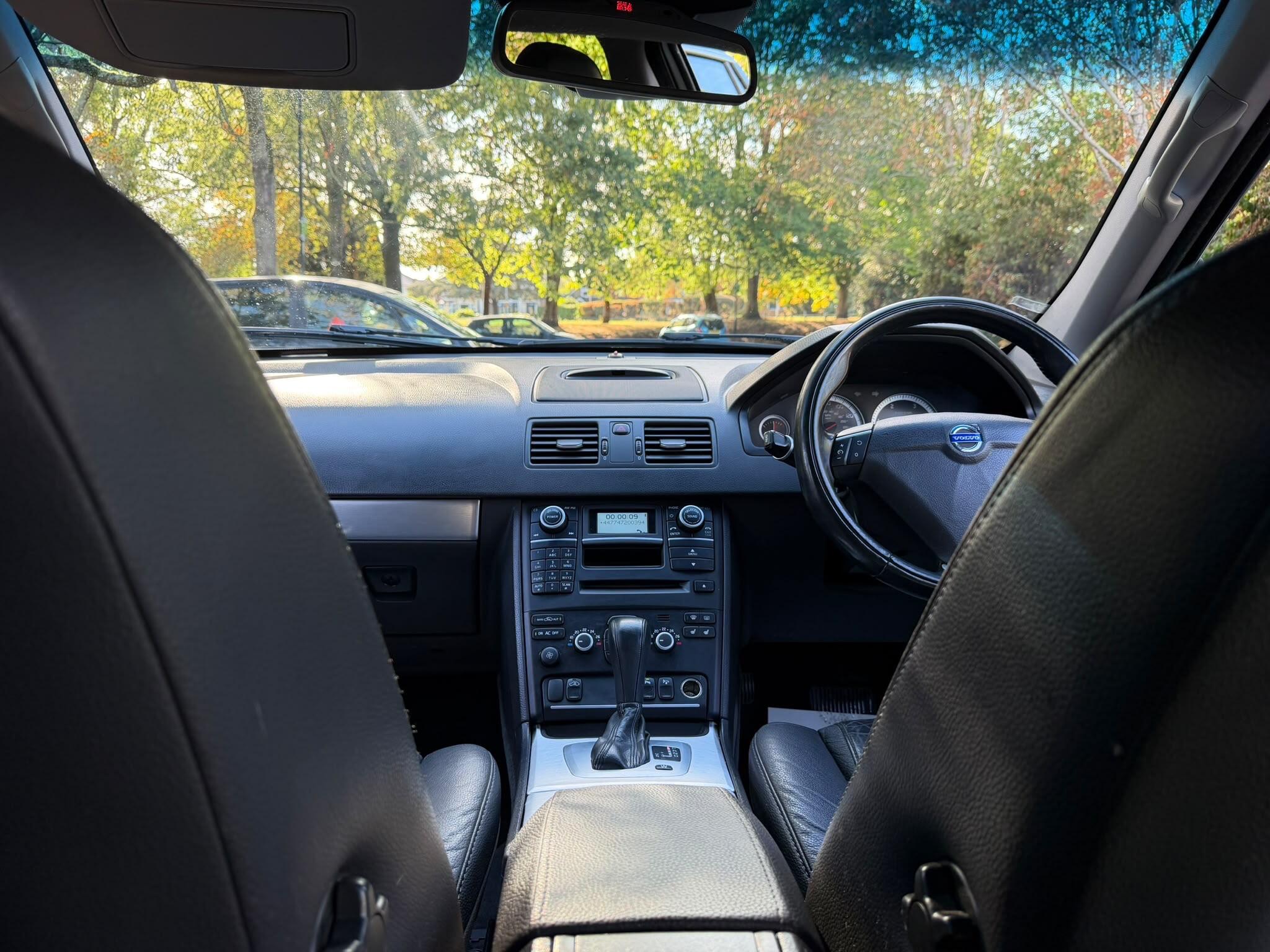 Volvo XC90 view 19