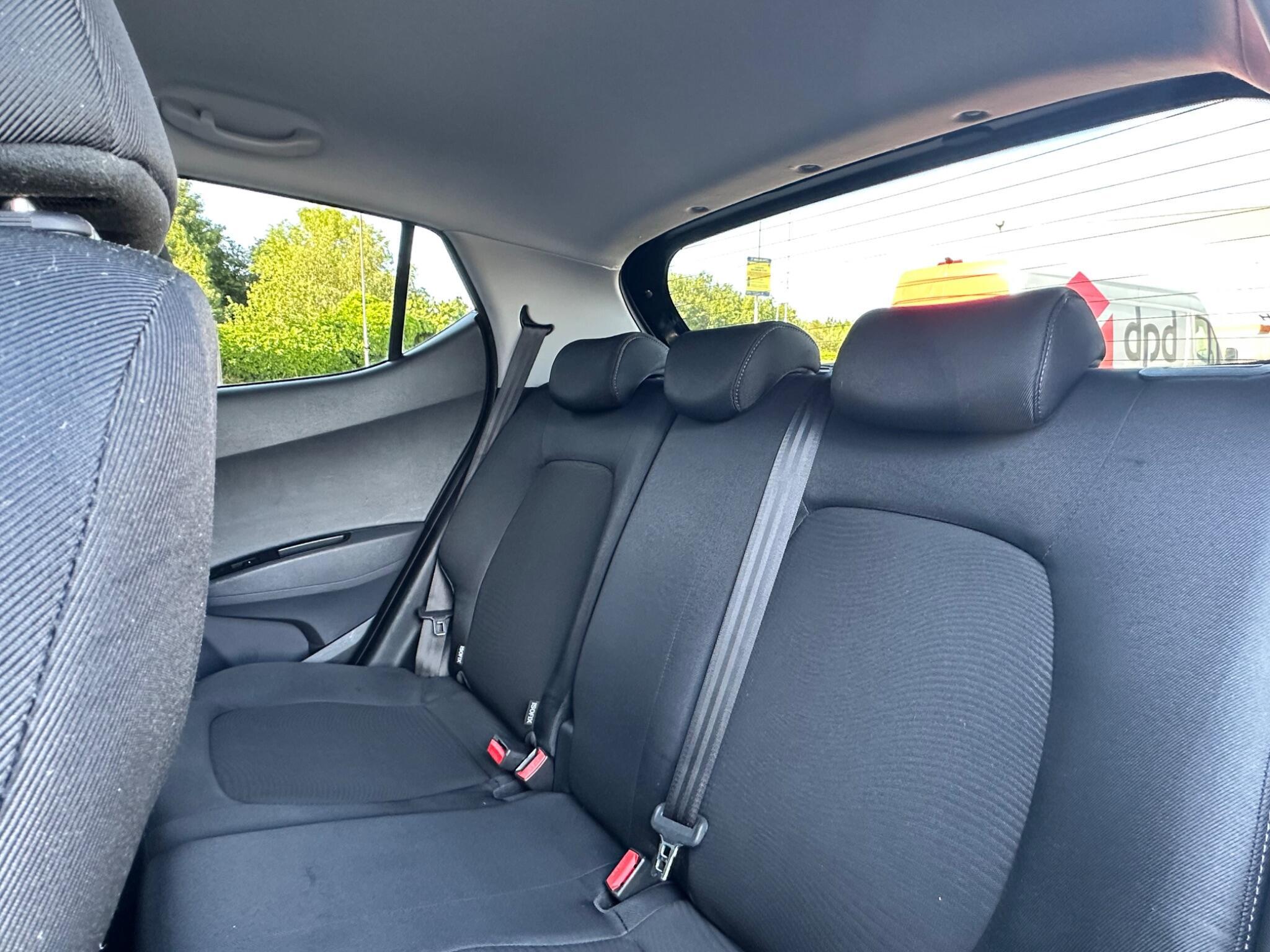Hyundai I10 view 29